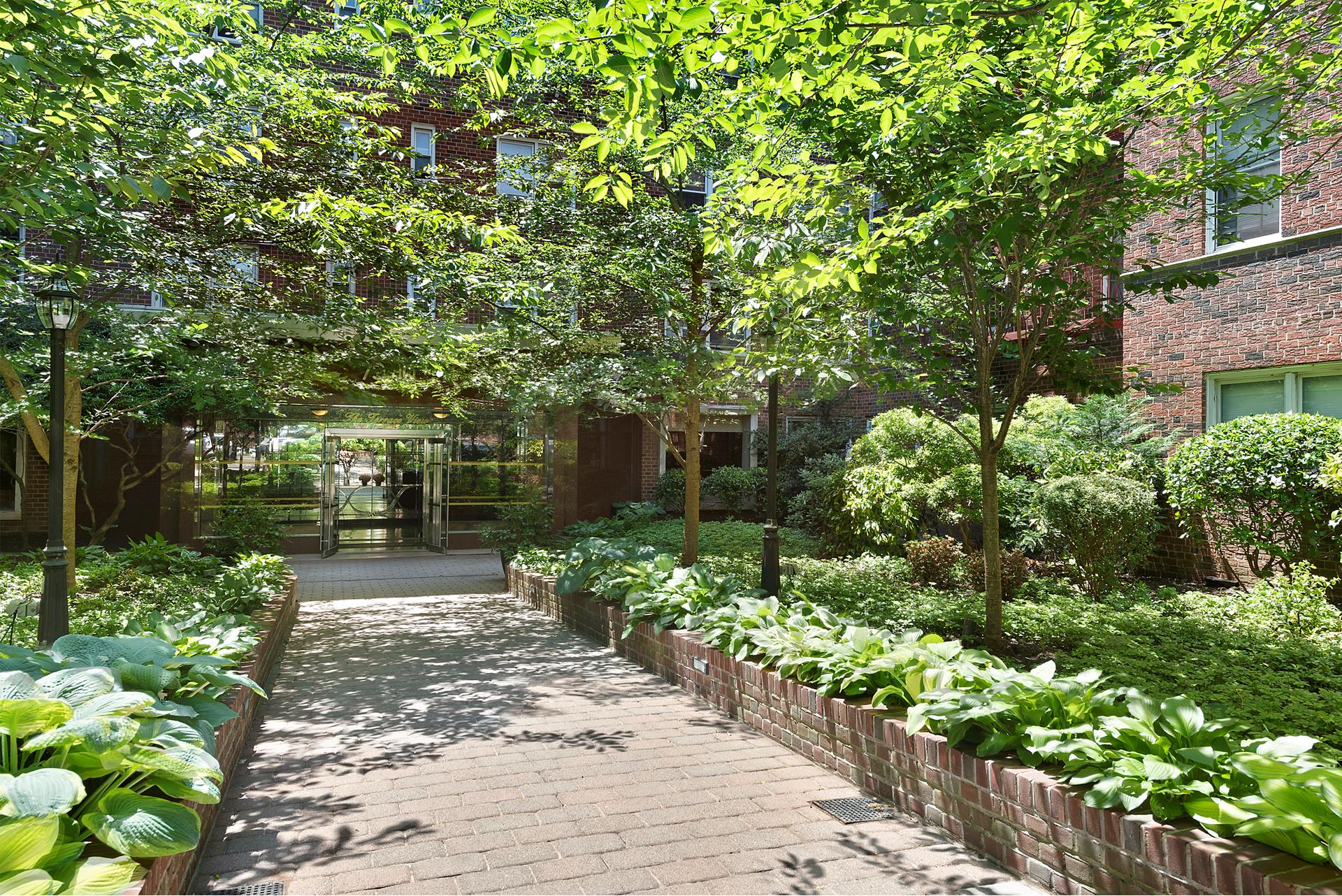 #1 photo, 79-10 34th Avenue, 皇后区 杰克逊高地 Jackson Heights , NY 11372