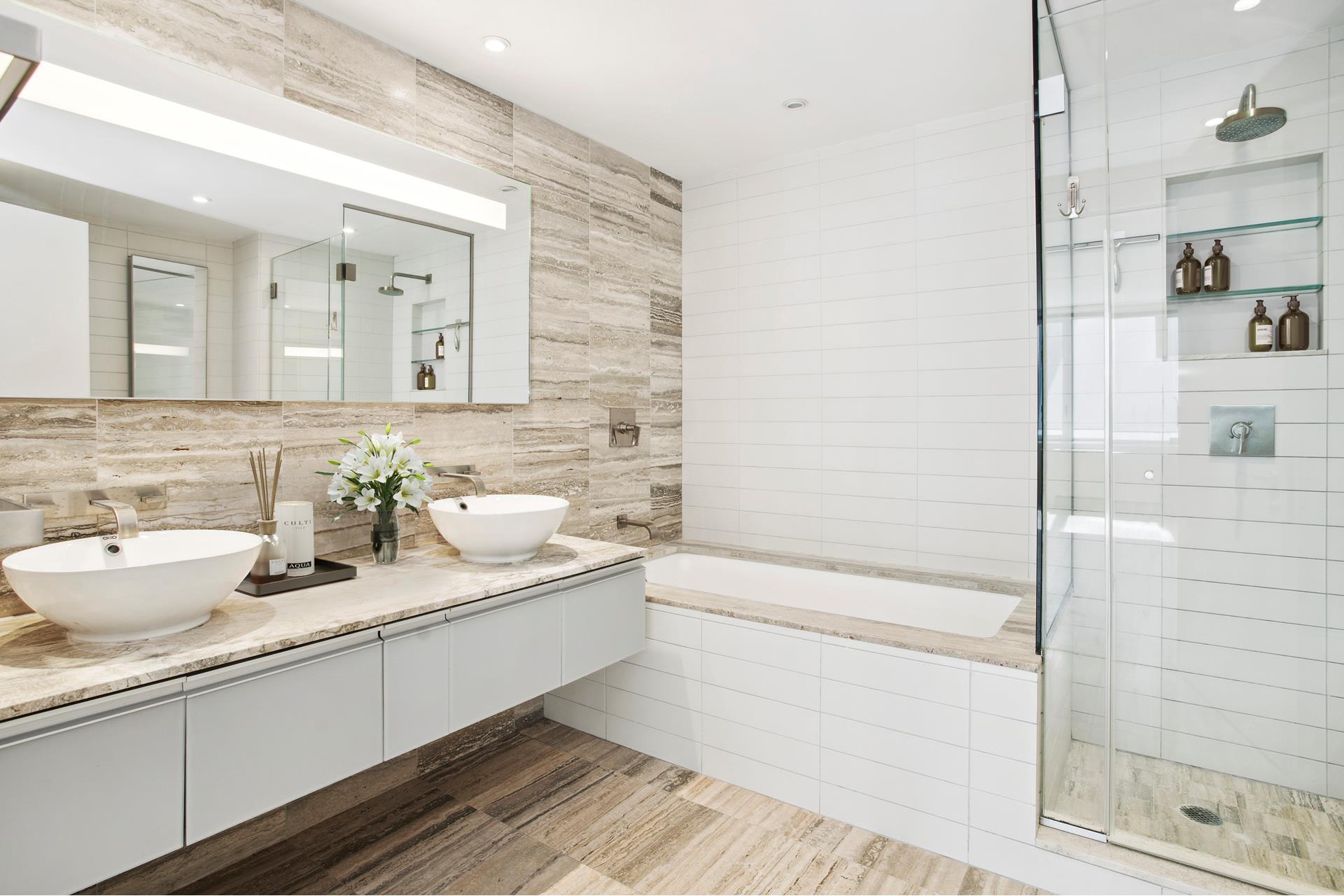 #11 photo, 322 W 57TH Street, マンハッタン Hells Kitchen , NY 10019