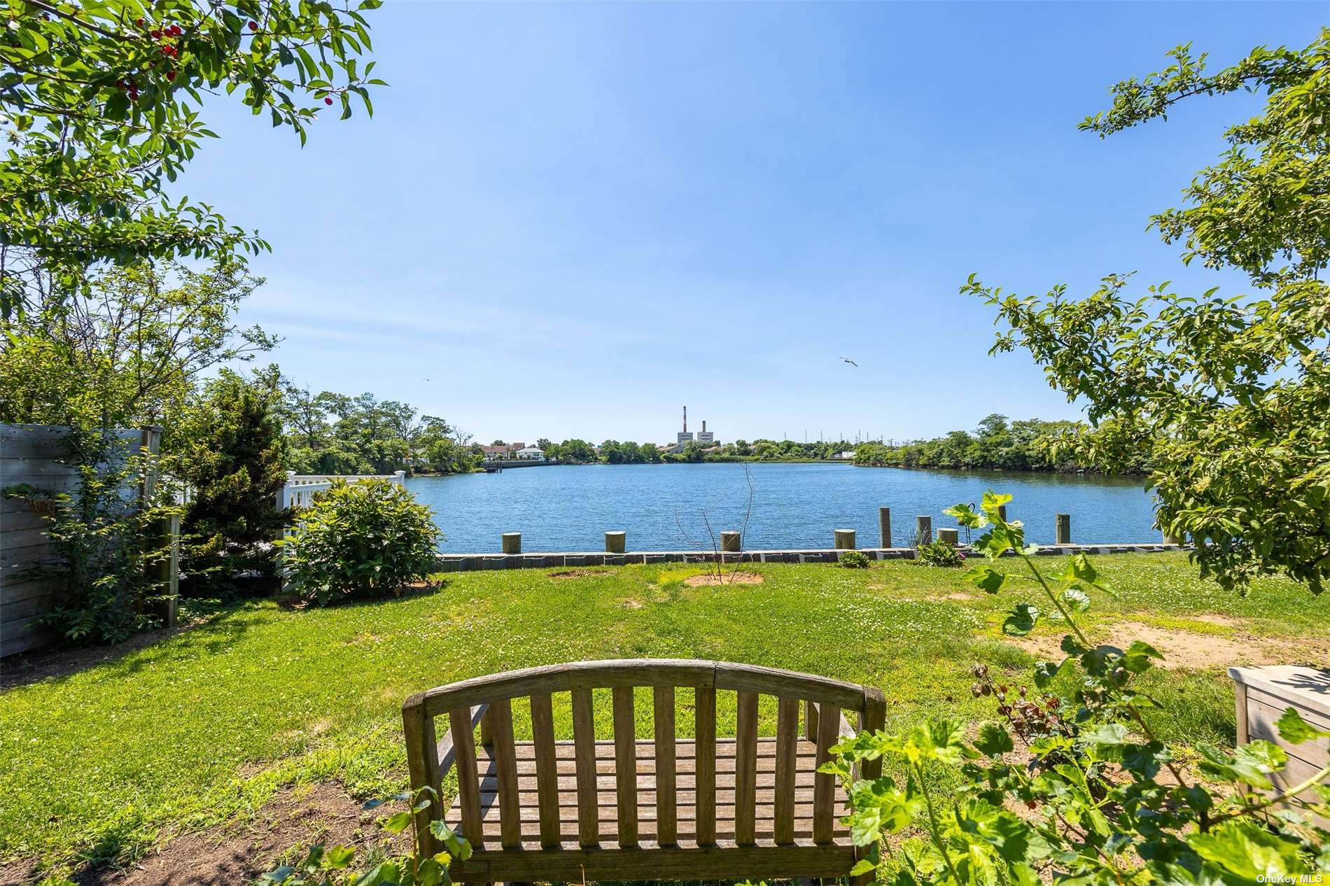 #1 photo, 325 Virginia Avenue, 长岛 Oceanside , NY 11572