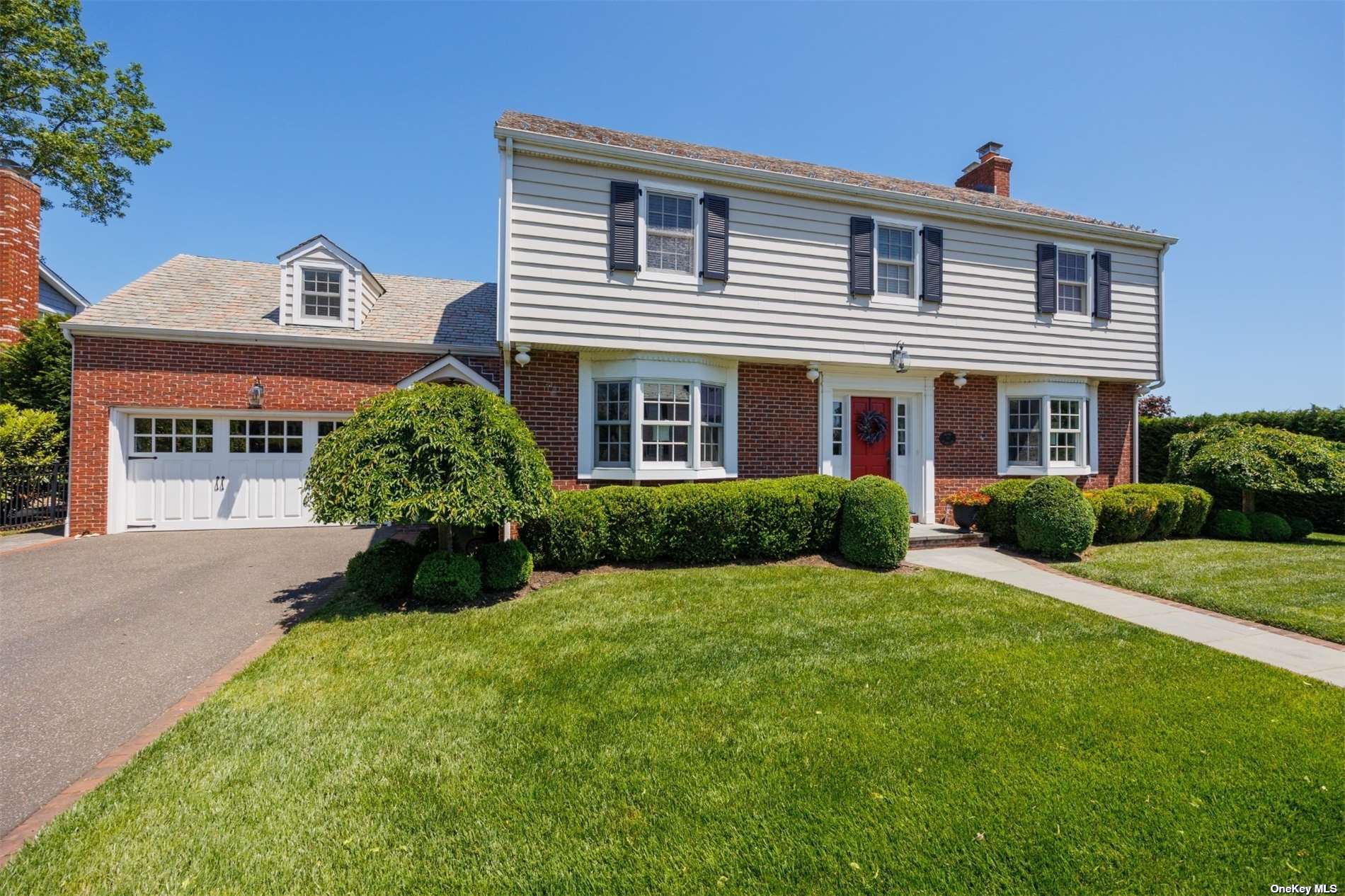 #1 photo, 17 Essex Lane, 长岛 Rockville Centre , NY 11570