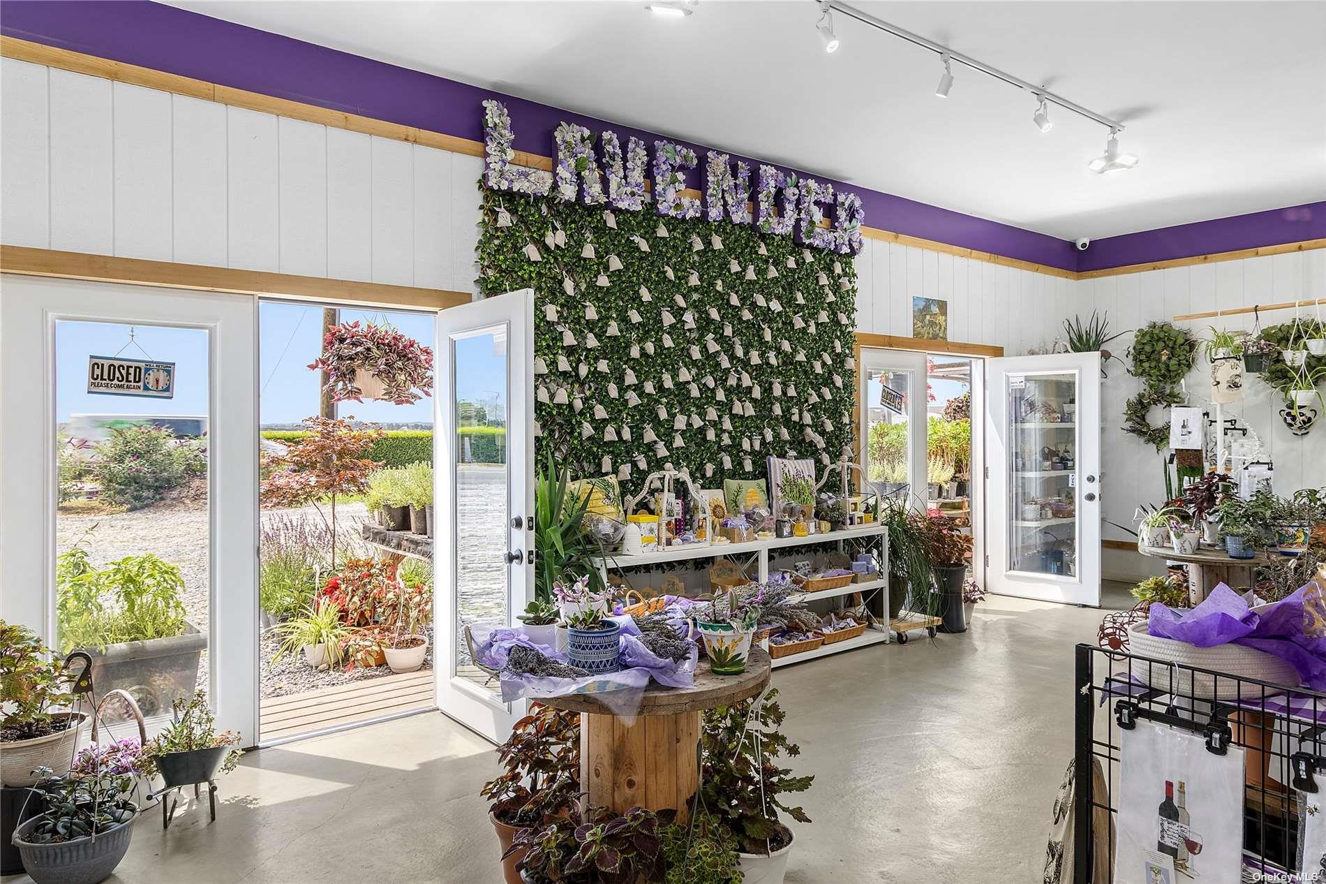 #6 photo, 3360 Sound Ave, サフォーク郡 Riverhead , NY 11901