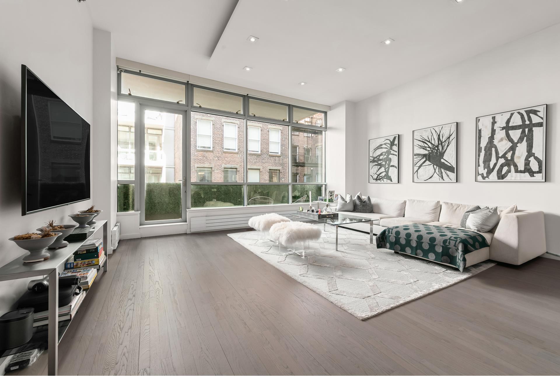 #1 photo, 139 Wooster Street, Soho , NY 10012