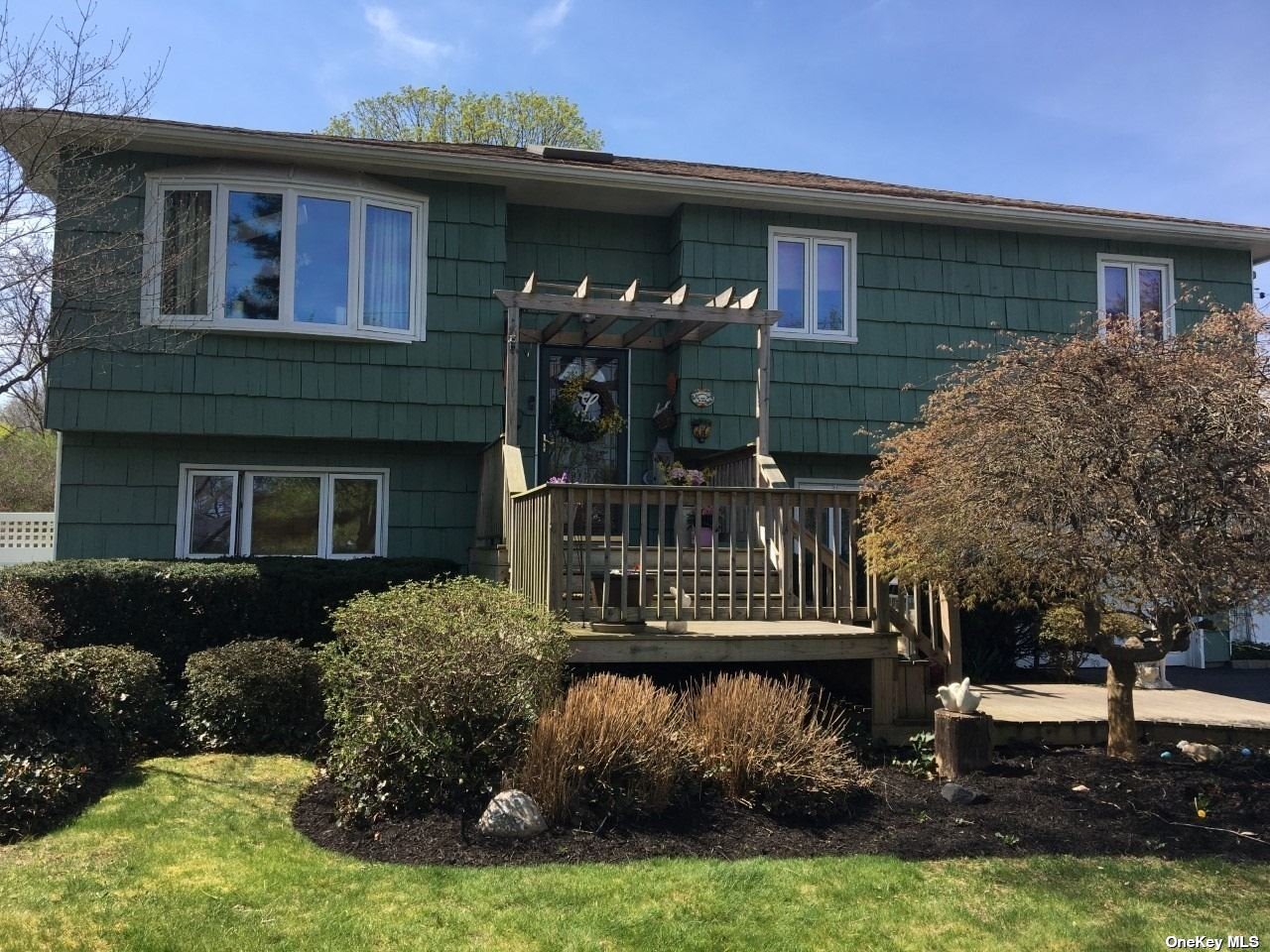 #1 photo, 422 Moriches Road, 东长岛 Saint James , NY 11780