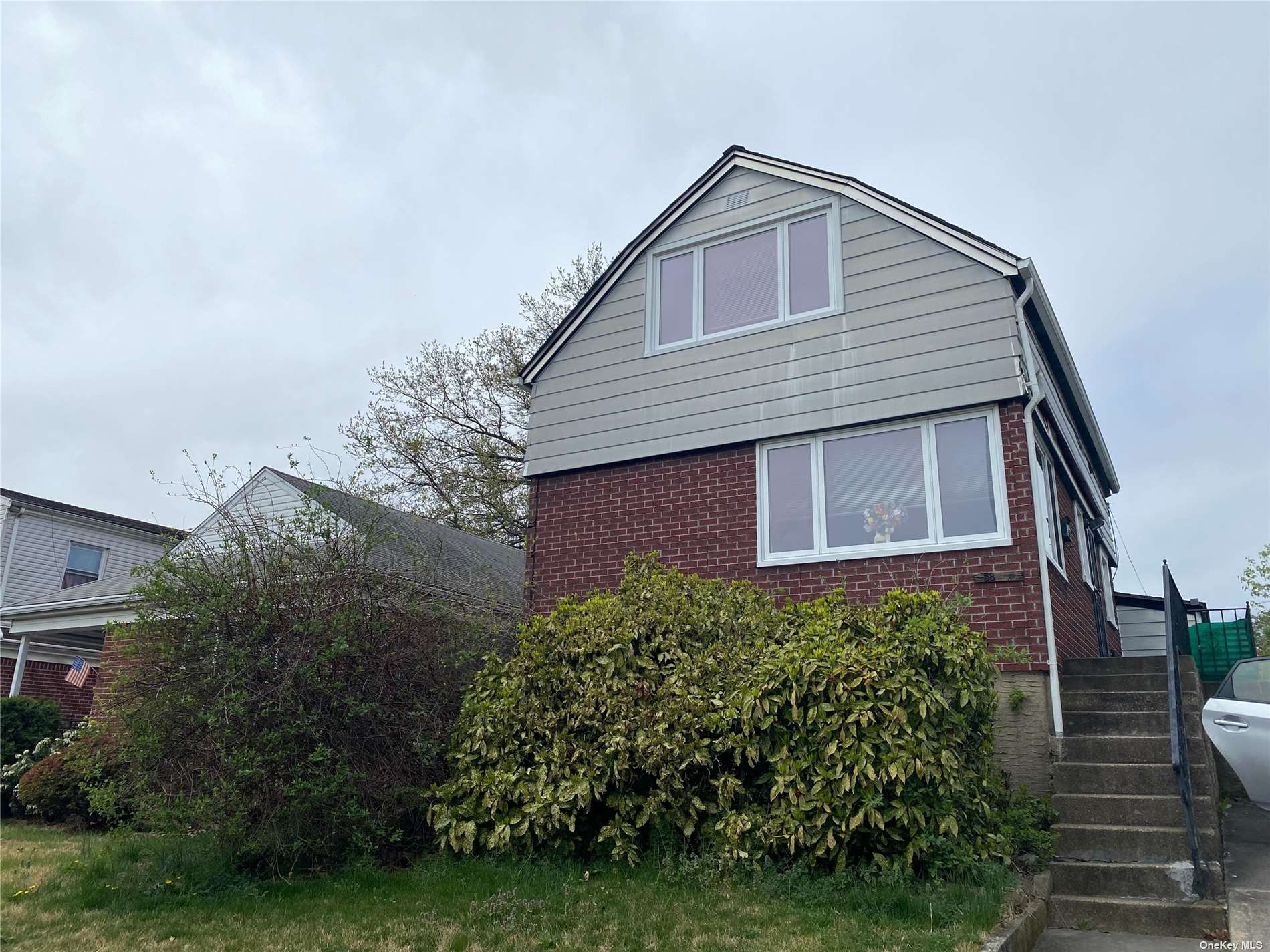 #1 photo, 58-14 Oceania Street, קווינס Oakland Gardens , NY 11364