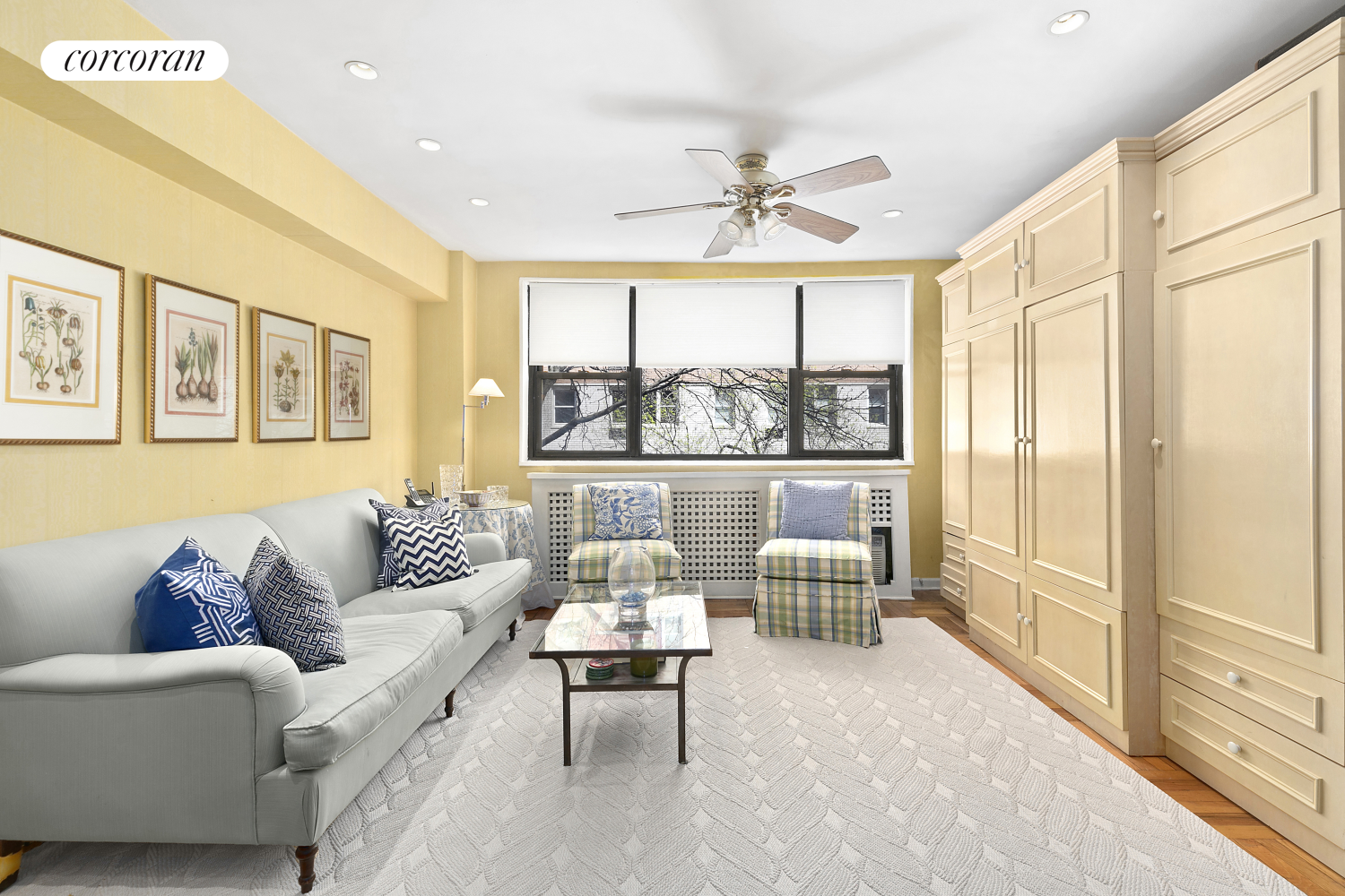 #1 photo, 305 East 72nd Street, 曼哈顿 上东城 Lenox Hill , NY 10021