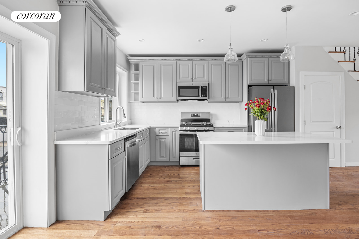 #1 photo, 1813 East 31st Street, 布鲁克林 Marine Park , NY 11234