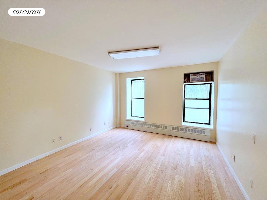 #4 photo, 35 CENTRAL Park N, South Harlem , NY 10026