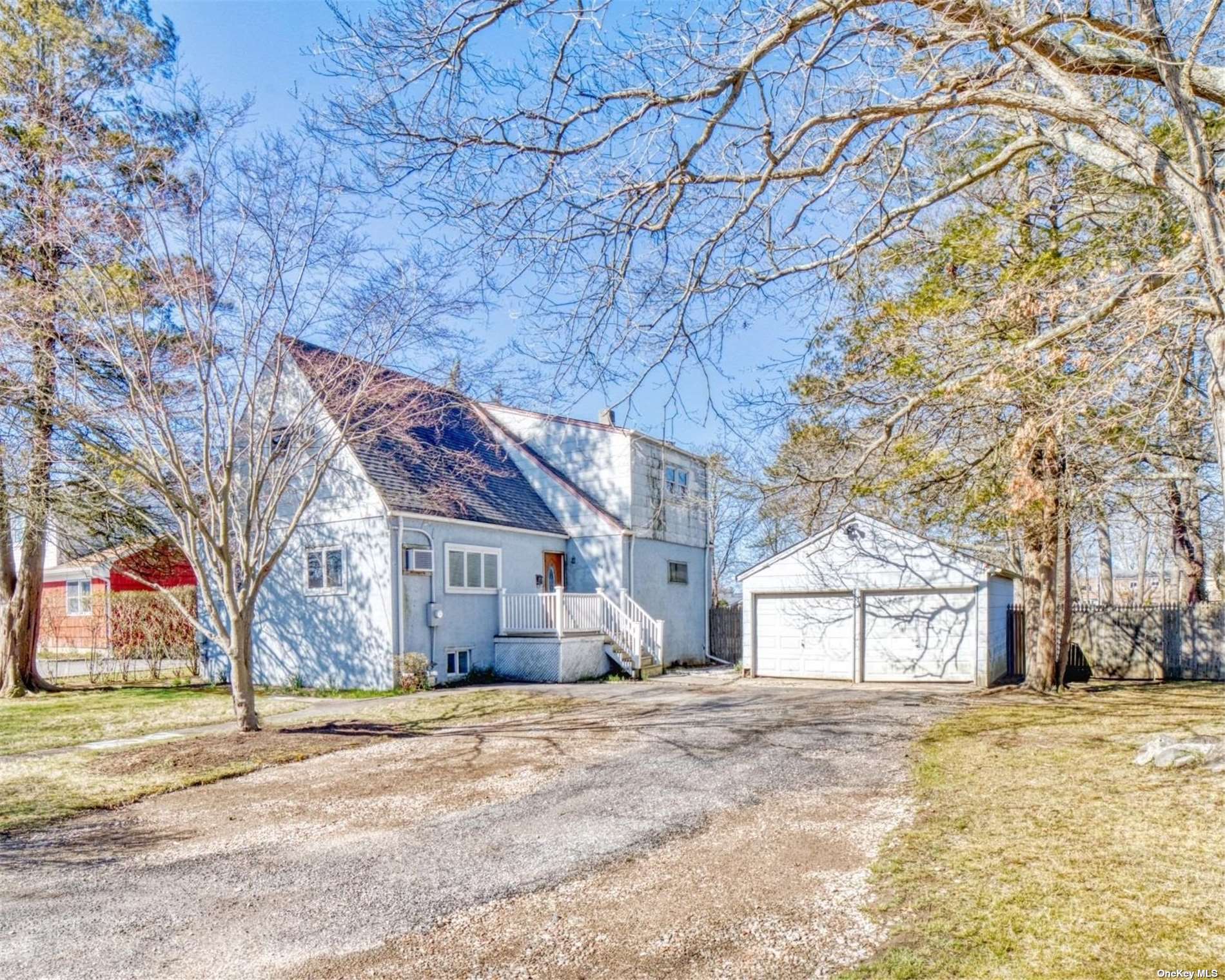 #1 photo, 1066 Reilly Street, 东长岛 海湾 Bay Shore , NY 11706