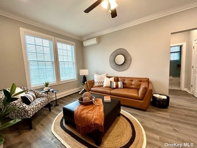 #1 photo, 724 East Main Street, 东长岛 Riverhead , NY 11901