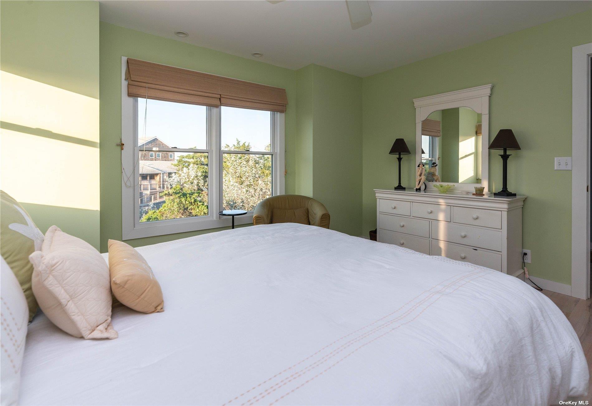 #16 photo, 31 Homesite, Seaview , NY 11770