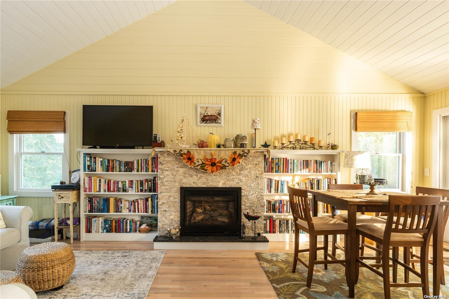 #4 photo, 31 Homesite, Seaview , NY 11770