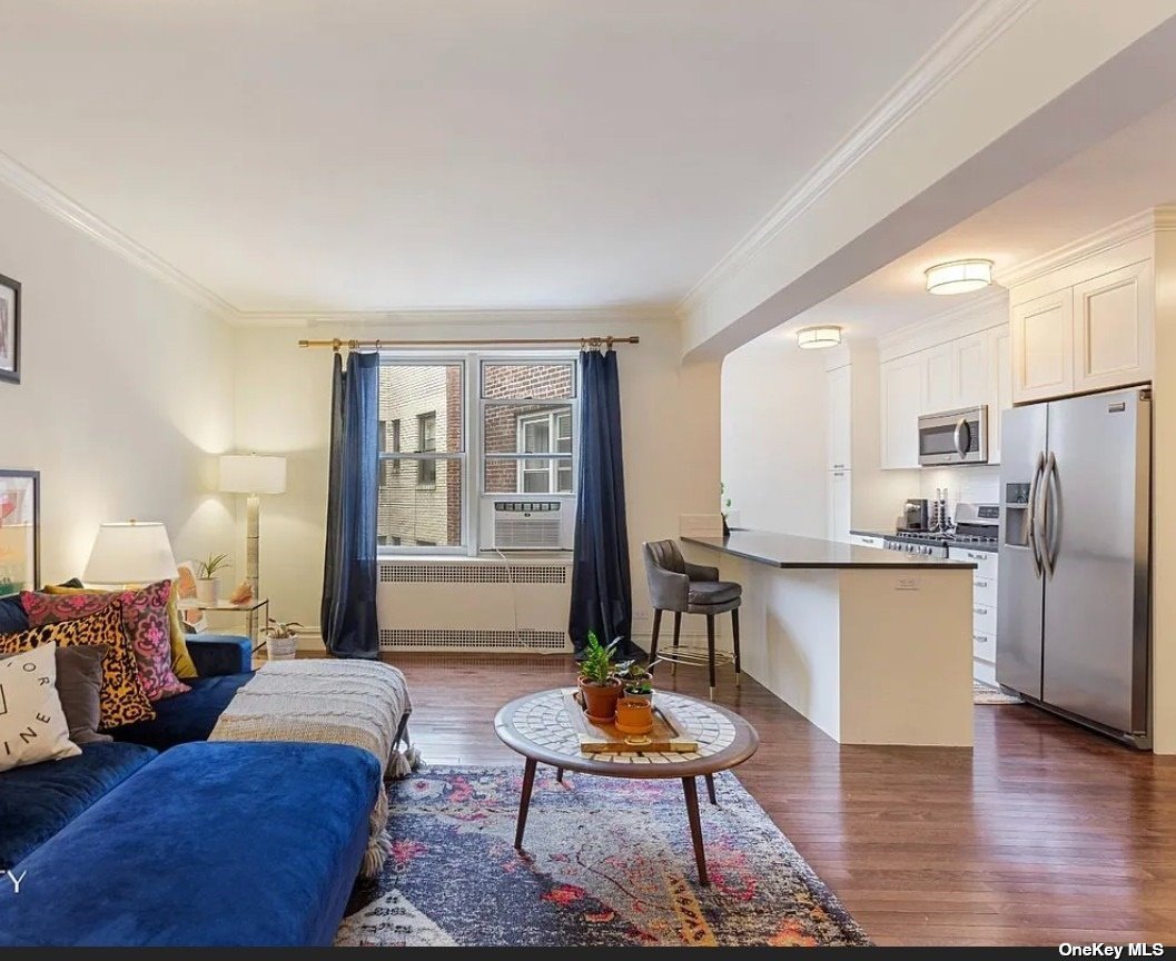 #1 photo, 73-12 35th Avenue, クイーンズ区 Jackson Heights , NY 11372
