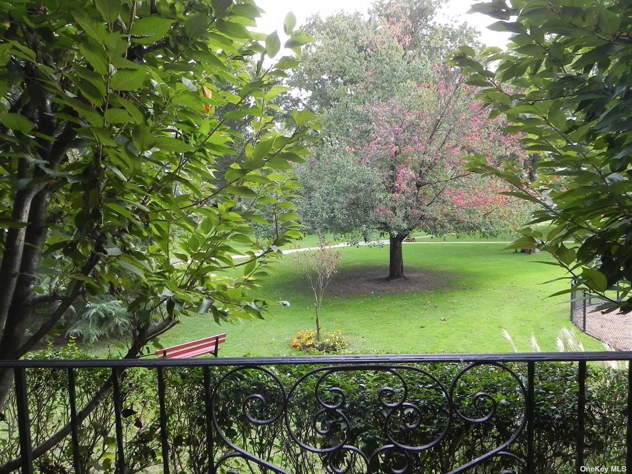 #1 photo, 30 Barstow Road, 长岛 大颈 Great Neck , NY 11021