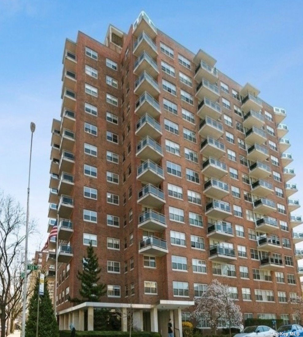 #1 photo, 70-31 108 Street, 皇后区 森林小丘 Forest Hills , NY 11375