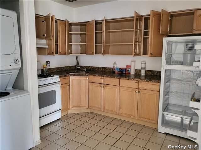 #1 photo, 132-18 Avery Avenue, 法拉盛 Flushing , NY 11355