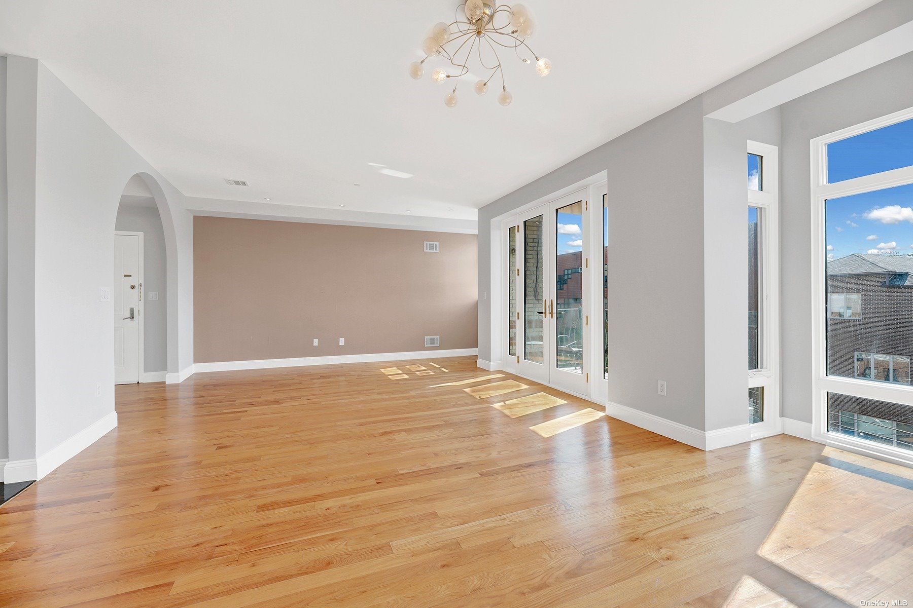 #1 photo, 1775 E 17th Street, 布鲁克林 1775 E 17 St Condominium , NY 11229