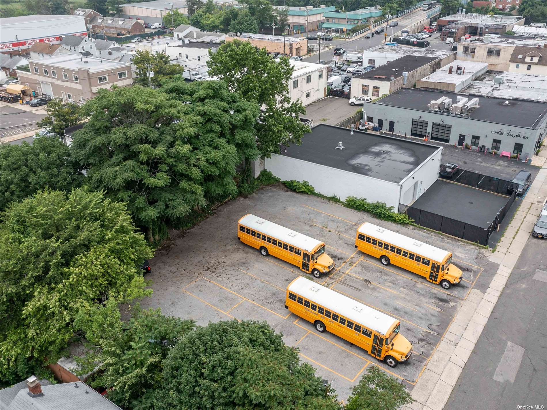 #1 photo, 10-14 Davis Avenue, 长岛 华盛顿港 Port Washington , NY 11050