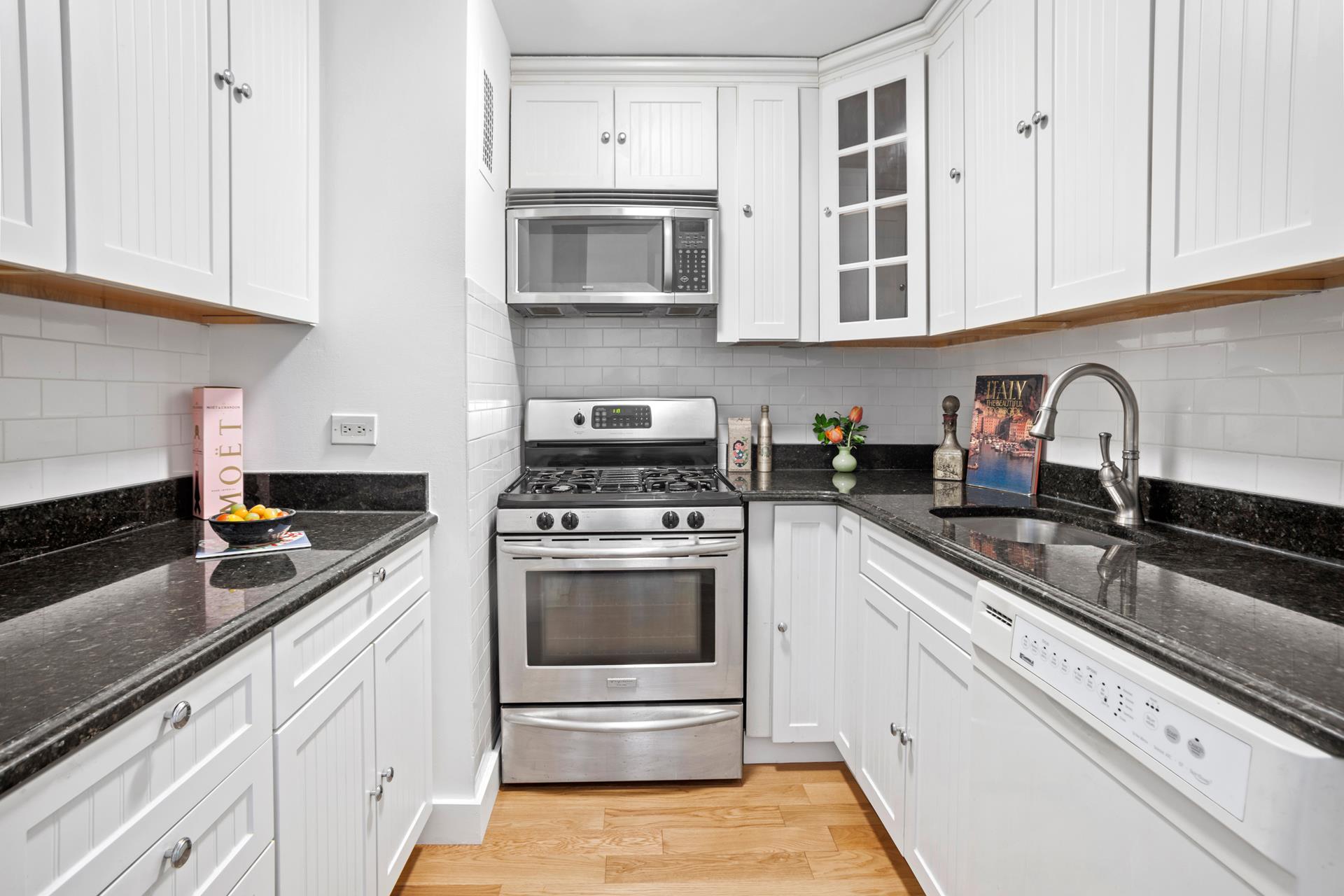 #1 photo, 77 Fulton Street, 曼哈頓 曼哈顿金融区 Seaport , NY 10038