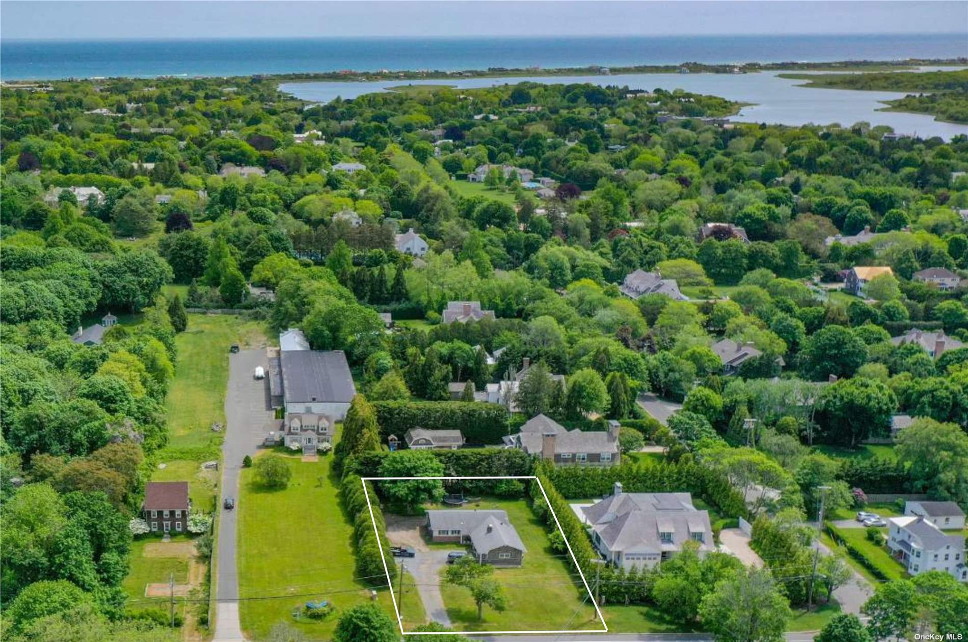 #1 photo, 570 Hill Street, Southampton , NY 11968