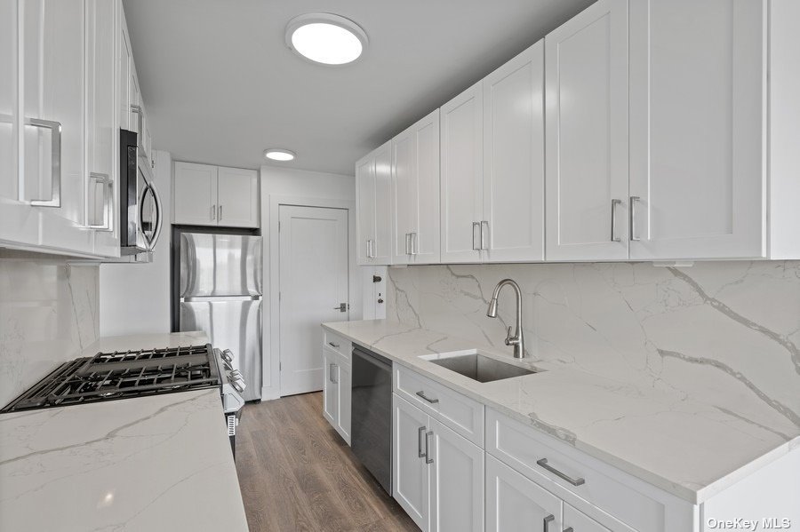 #1 photo, 166-25 Powells Cove Boulevard, קווינס Beechhurst , NY 11357