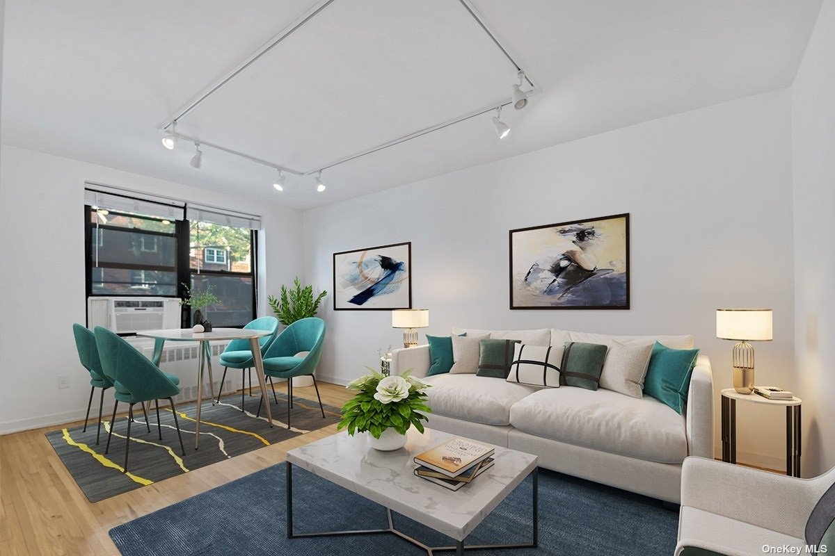 #1 photo, 52-18 39 Avenue, 皇后区 木边 Woodside , NY 11377