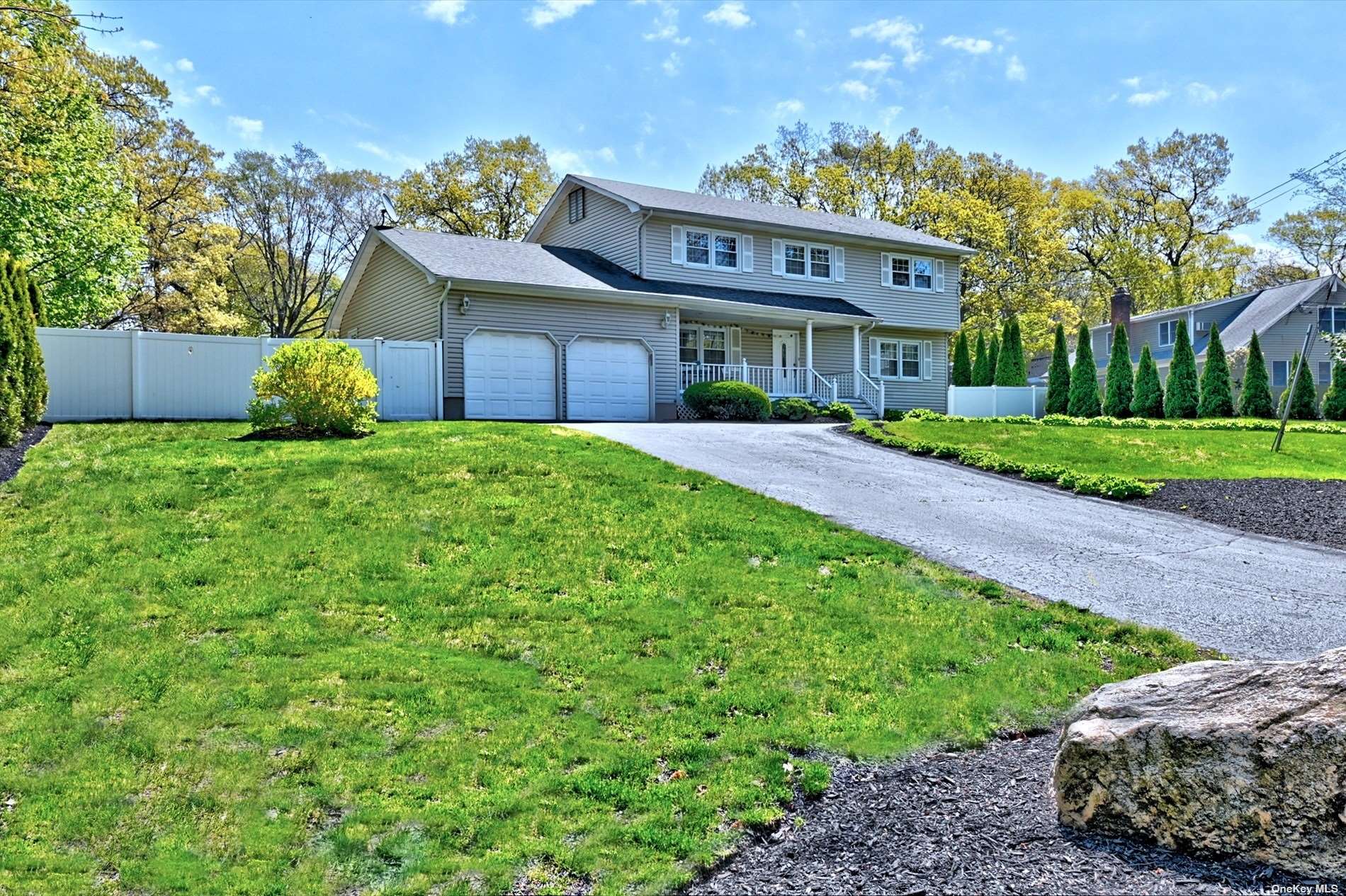 #1 photo, 7 Miller Place Road, サフォーク郡 Miller Place , NY 11764