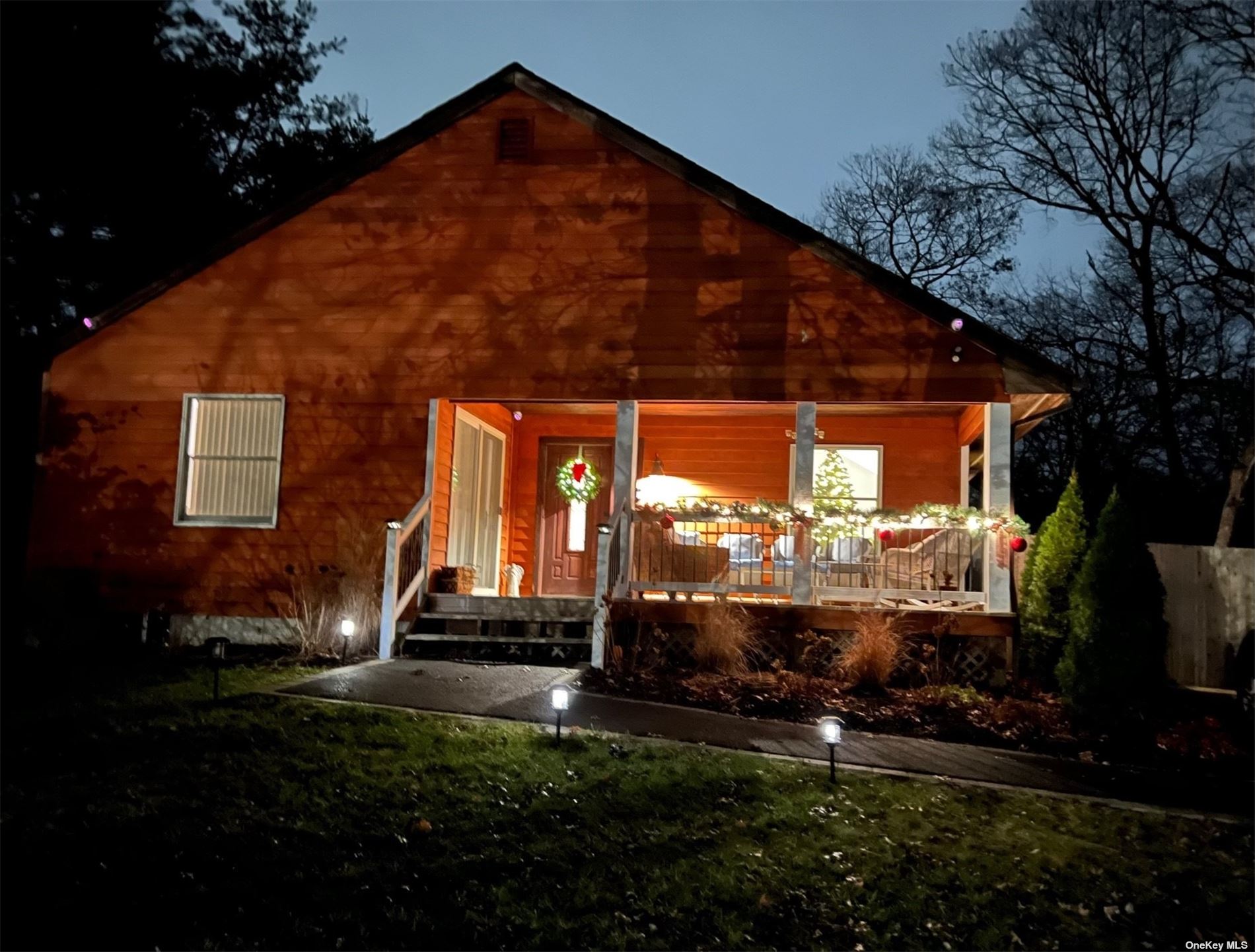 #1 photo, 11 Oak Street, 東長島 汉普顿 Hampton Bays , NY 11946