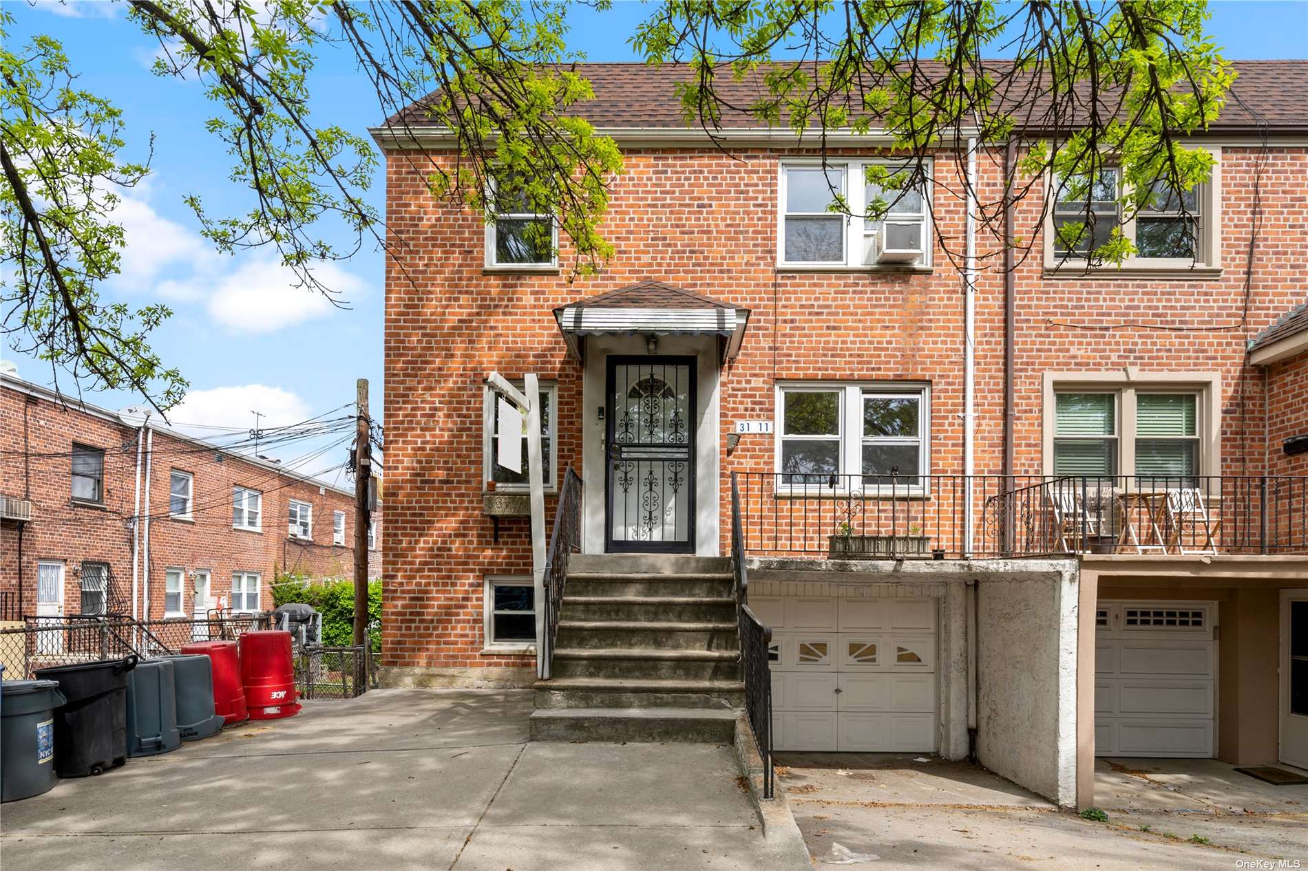 #1 photo, 31-11 70th Street, 뉴욕퀸즈 Jackson Heights , NY 11370