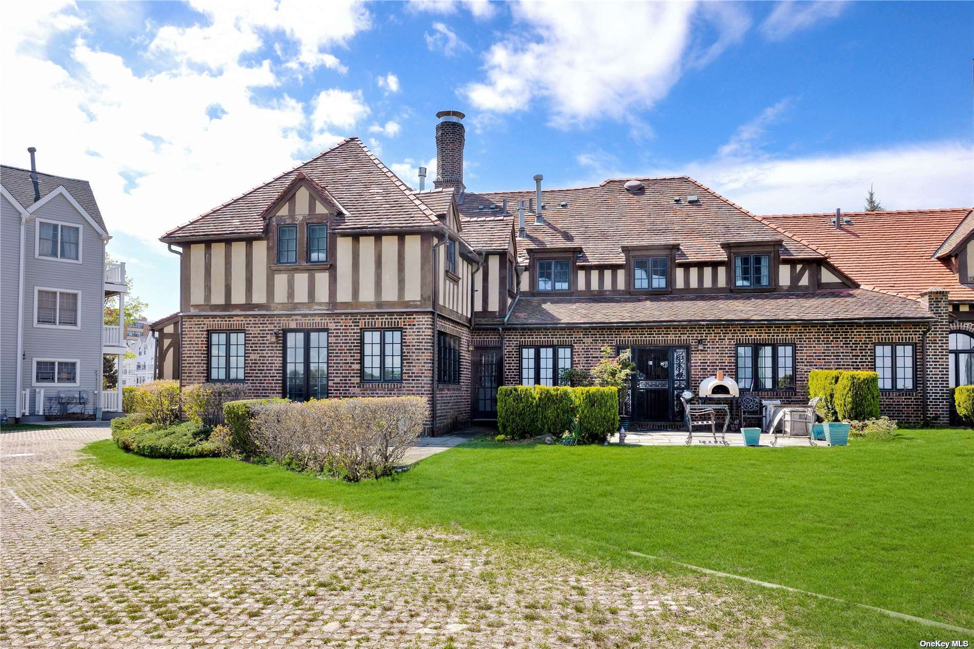 #1 photo, 168-13 Powells Cove Boulevard, 皇后區 Beechhurst , NY 11357