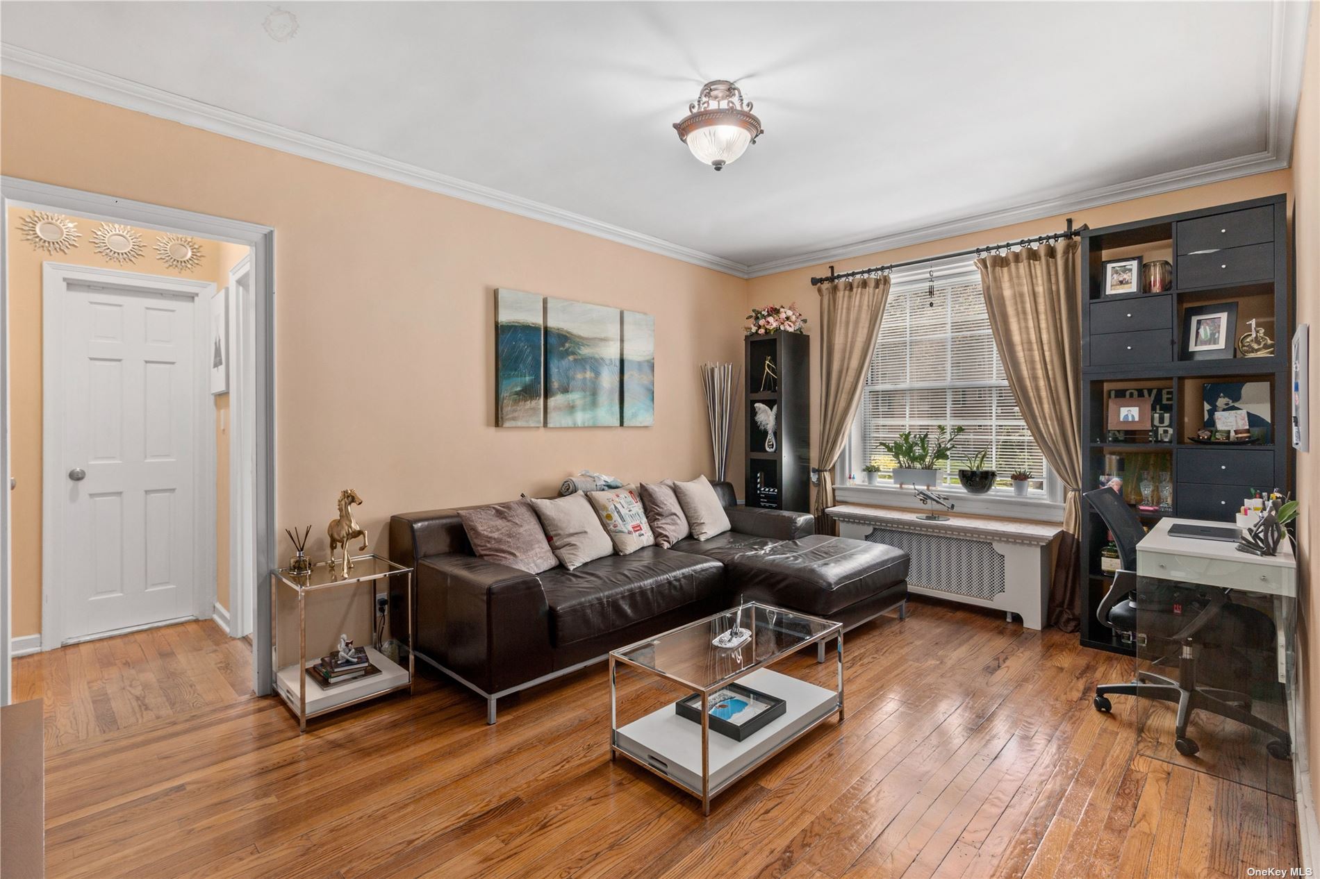 #1 photo, 30-15 Hobart St, 皇后区 木边 Woodside , NY 11377