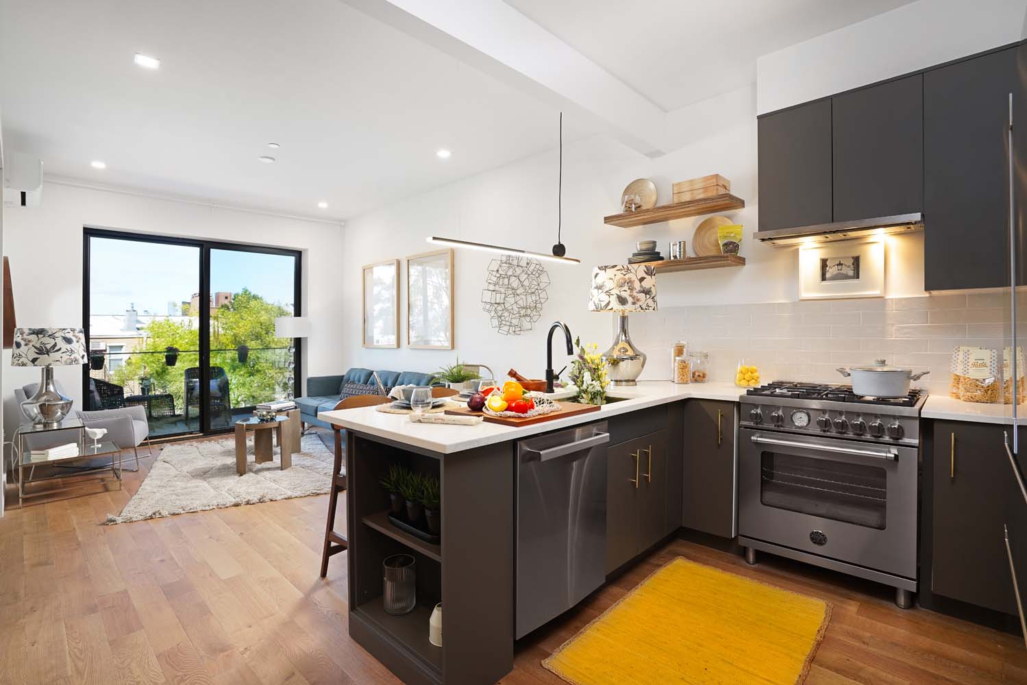 #1 photo, 99 CONSELYEA Street, 布鲁克林 威廉斯堡 Williamsburg , NY 11211