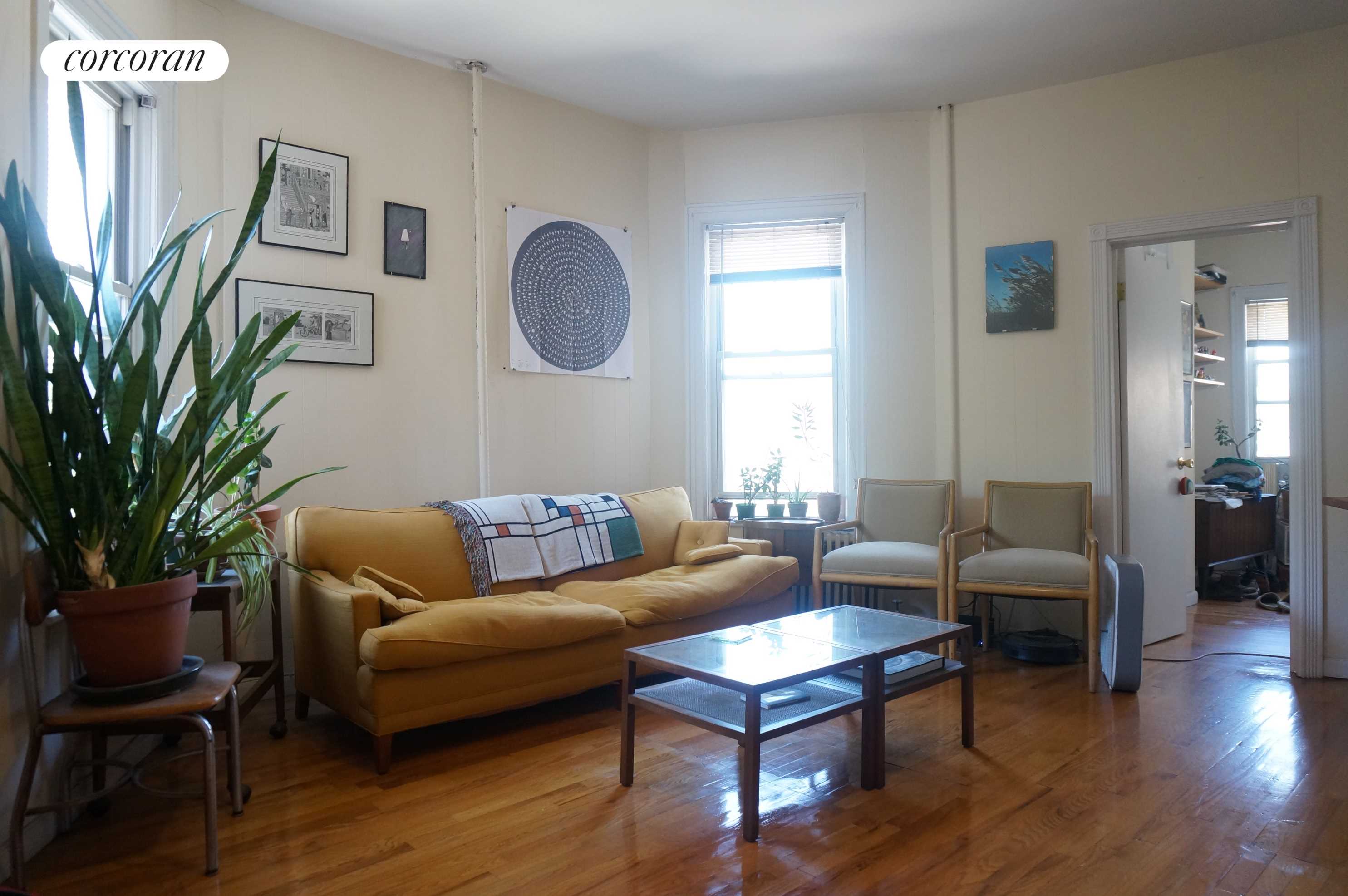 #1 photo, 531 GRAHAM Avenue, Greenpoint , NY 11222