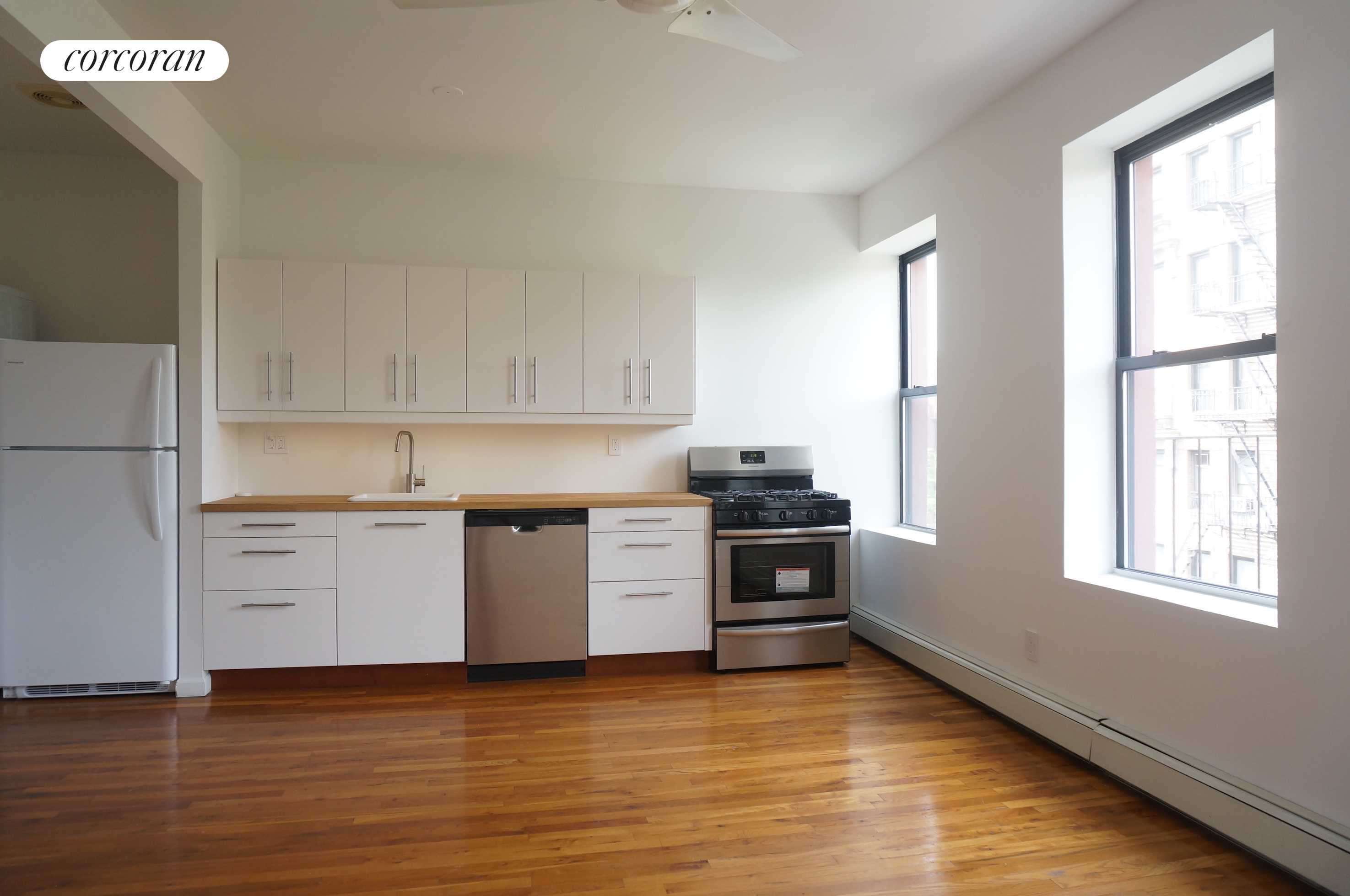#1 photo, 122 S 2nd Street, Williamsburg , NY 11249