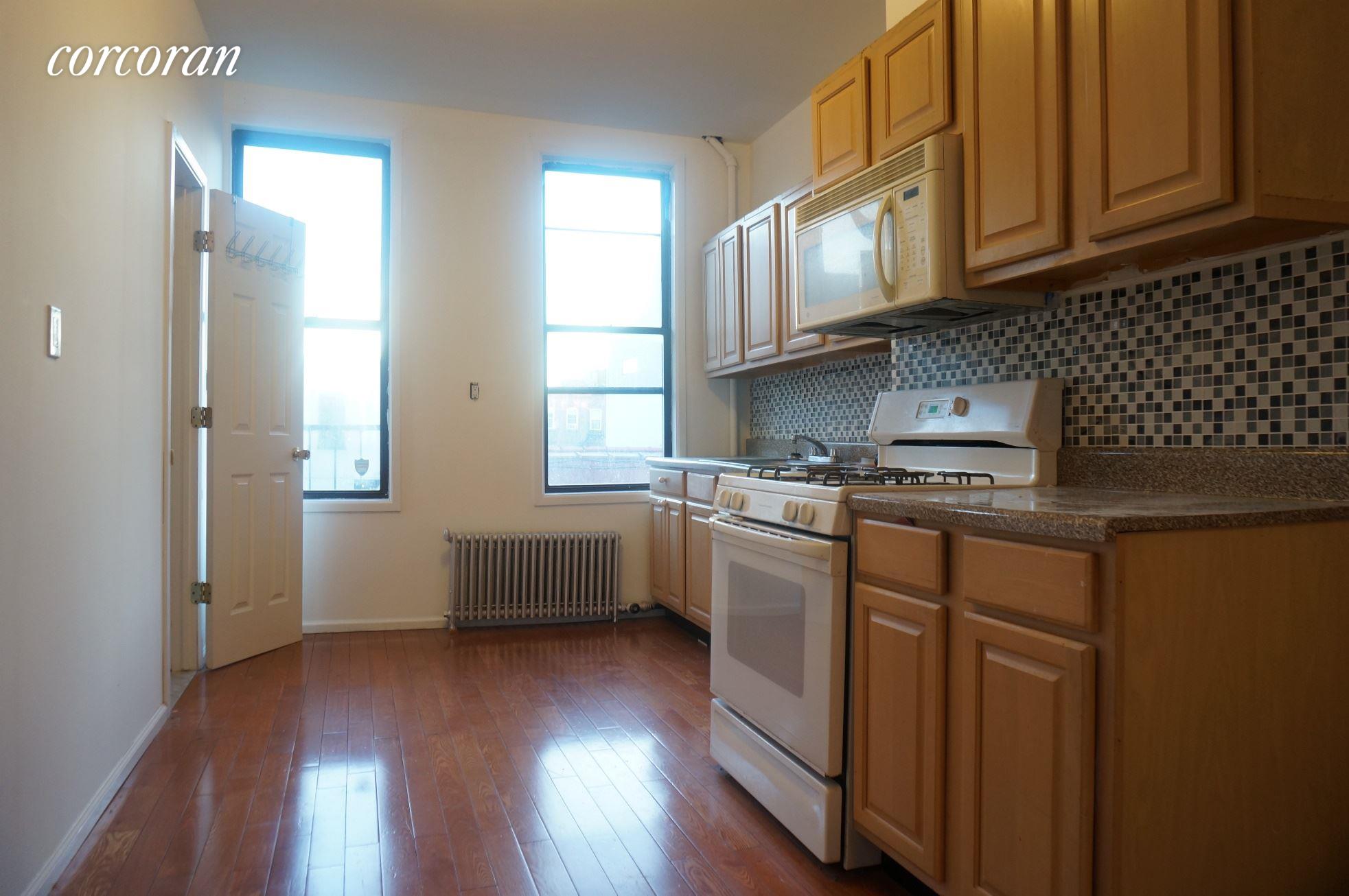 #1 photo, 212 N 8th Street, Williamsburg , NY 11211