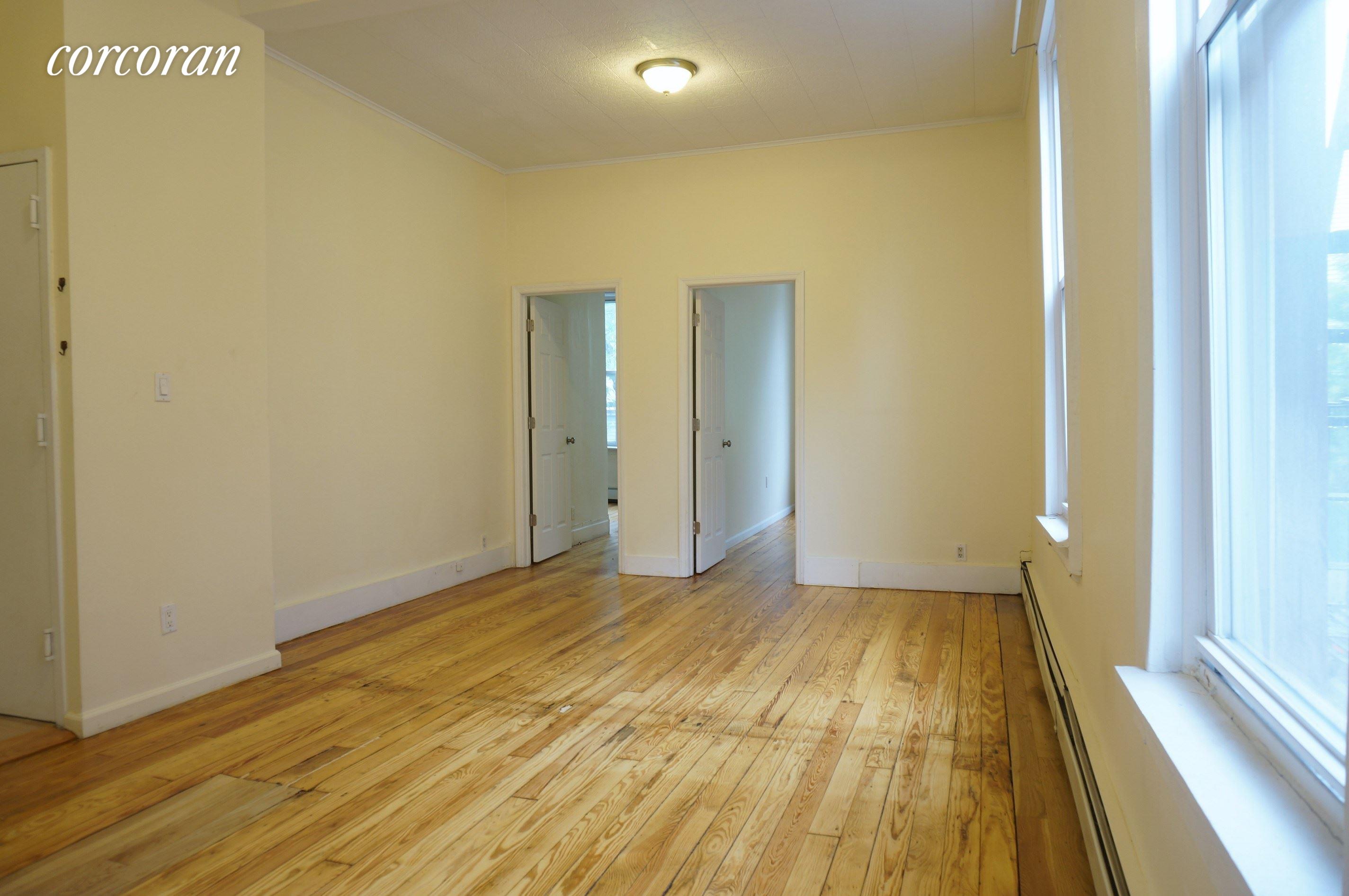 #1 photo, 531 GRAHAM Avenue, Greenpoint , NY 11222