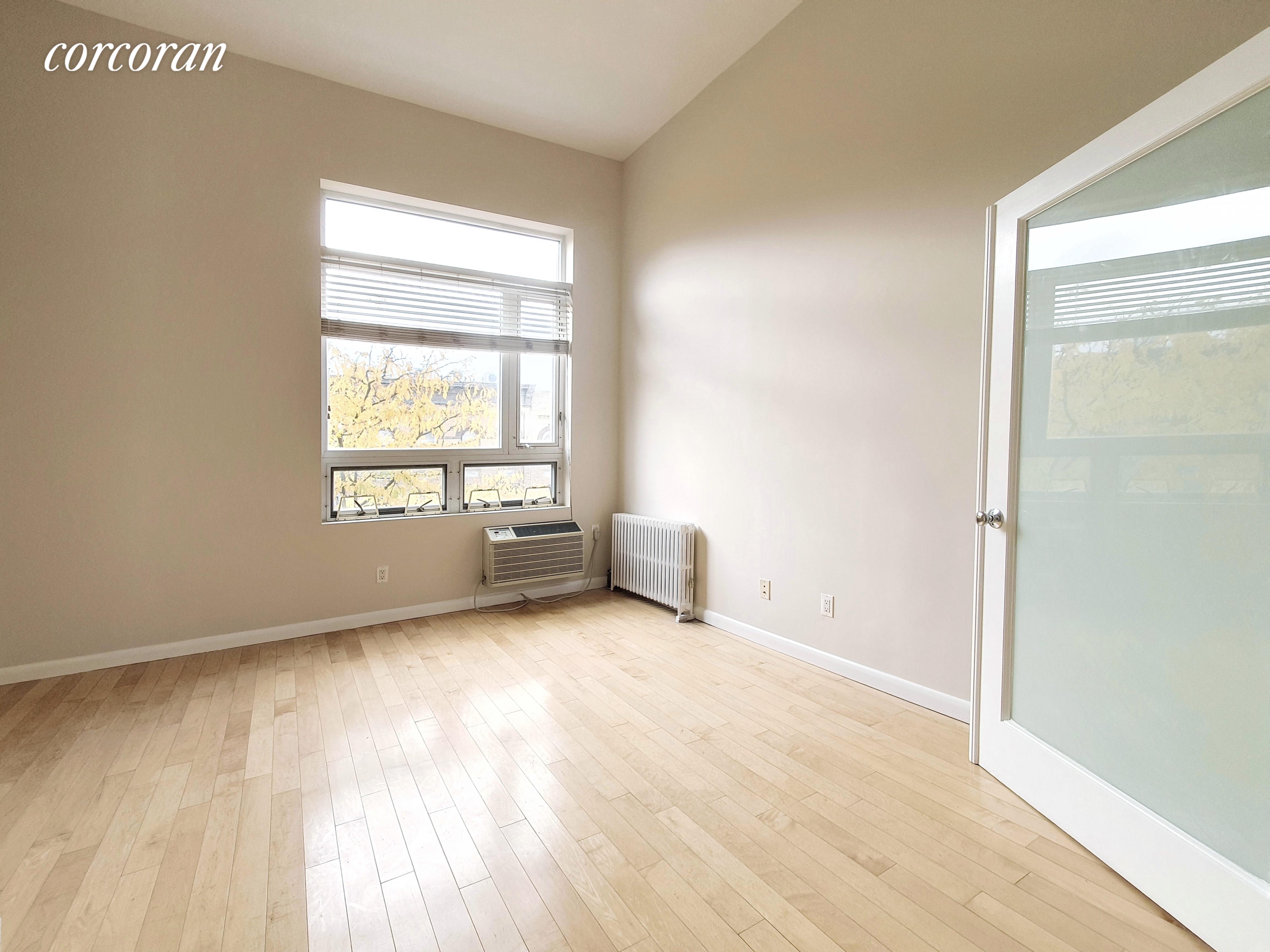 #1 photo, 230 Kingsland Avenue, Greenpoint , NY 11222