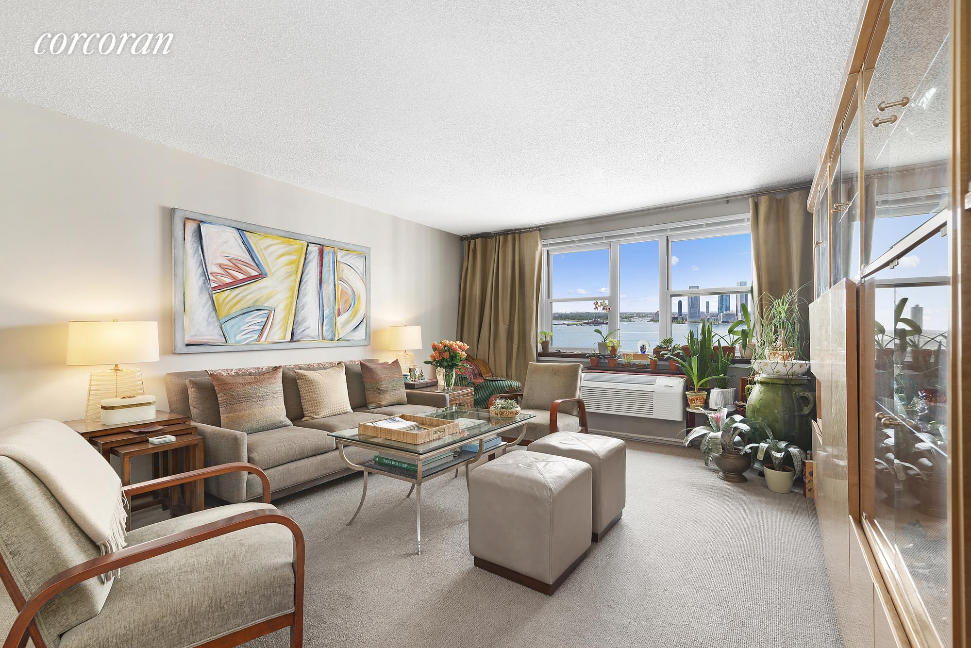 #1 photo, 355 South End Avenue, Battery Park City , NY 10280