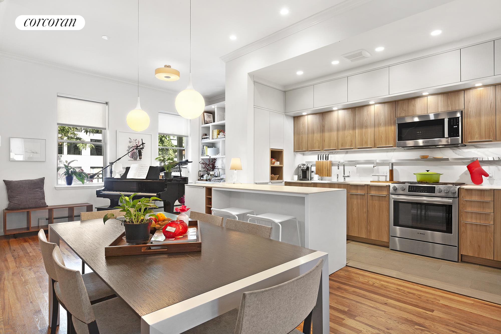 #1 photo, 200 Montrose Avenue, Williamsburg , NY 11206