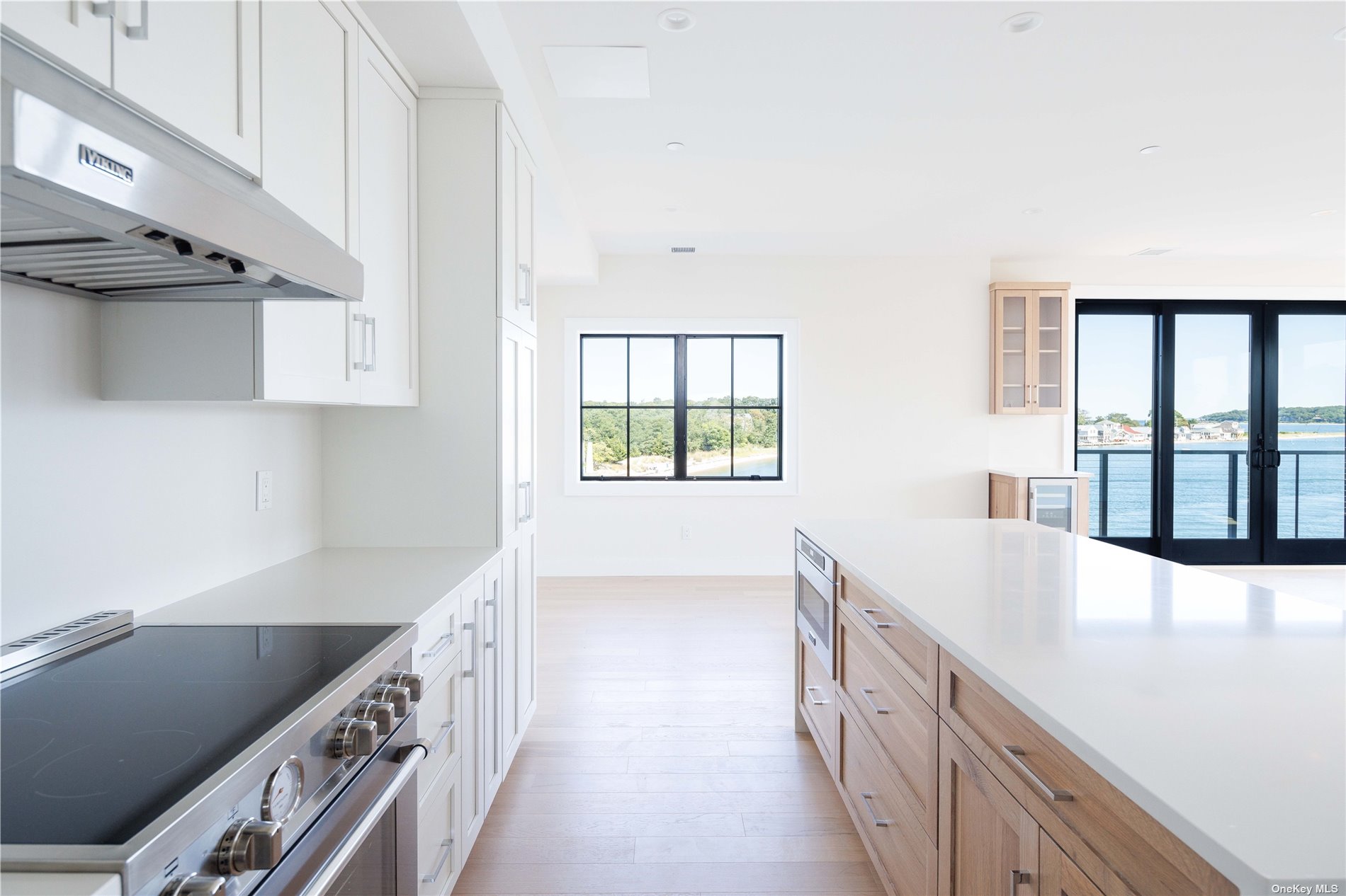 #1 photo, 123 Sterling Avenue, 东长岛 格林港 Greenport , NY 11944