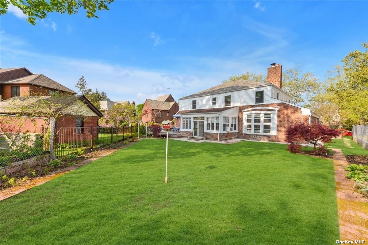 #1 photo, 85-26 Edgerton Boulevard, 皇后區 牙买加豪宅 Jamaica Estates , NY 11432