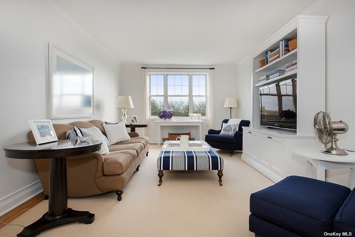 #1 photo, 77-35 113th Street, 皇后区 森林小丘 Forest Hills , NY 11375