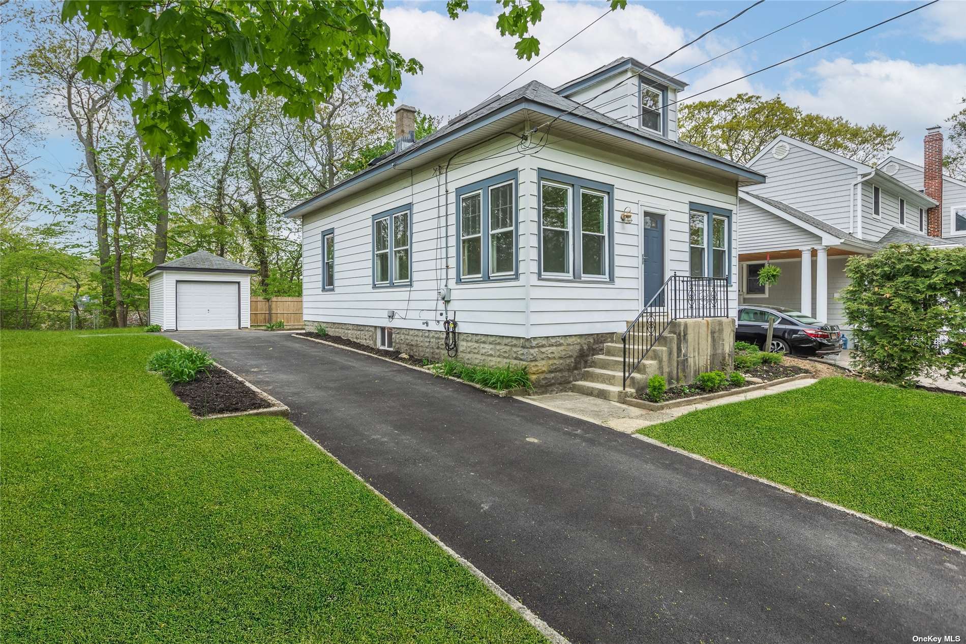 #1 photo, 500 Arthur Street, سوفولك Centerport , NY 11721