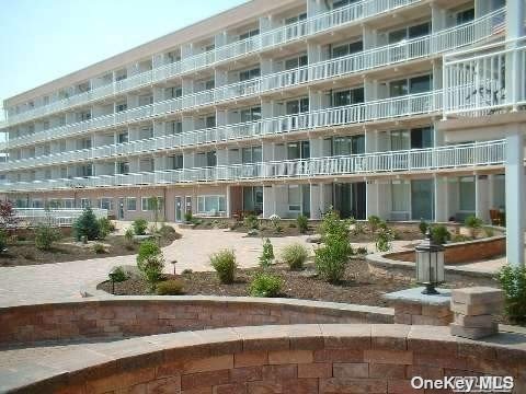 #1 photo, 830 Shore Road, 长岛 长滩 Long Beach , NY 11561