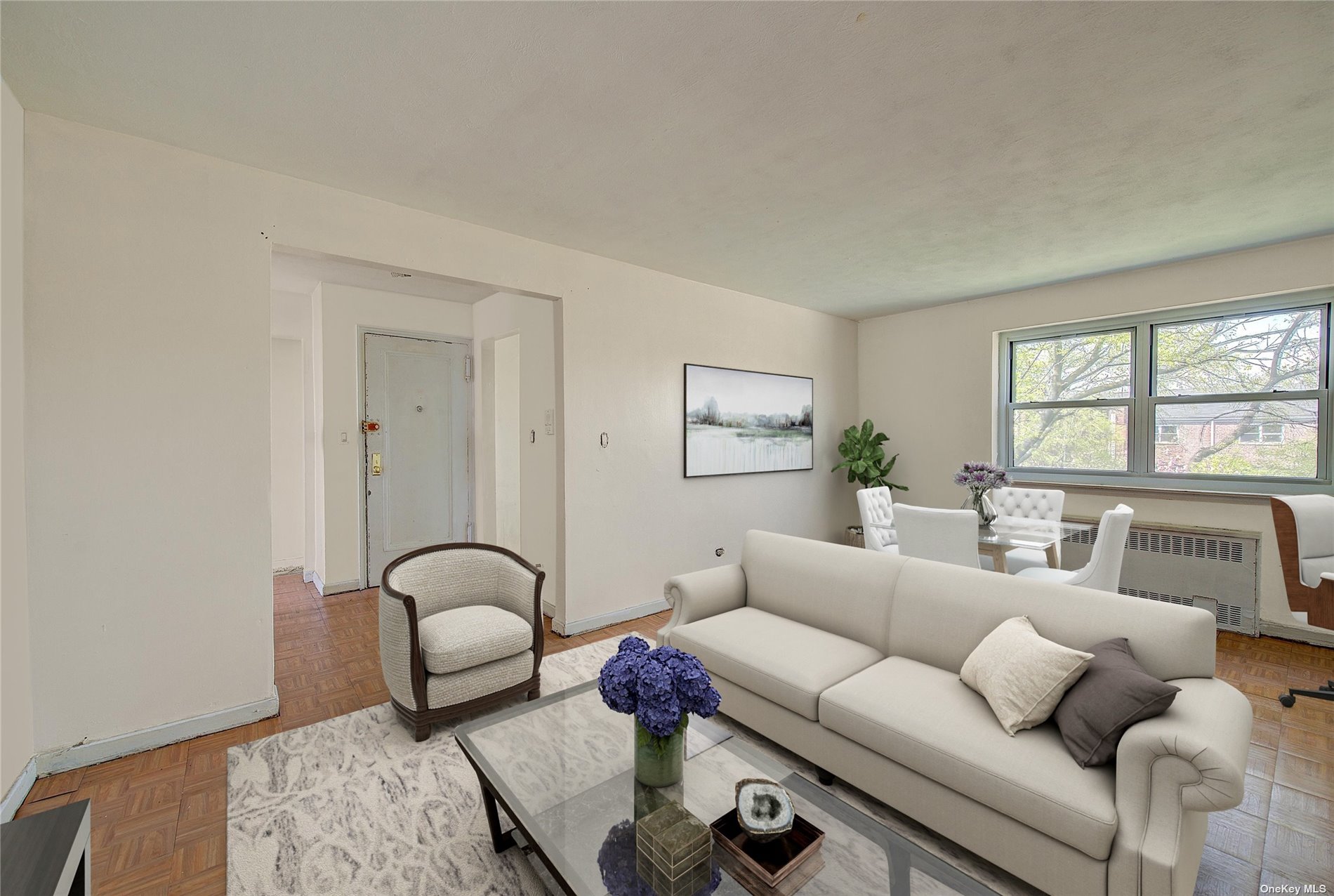 #1 photo, 66-10 Grand Central Parkway, קווינס Forest Hills , NY 11375