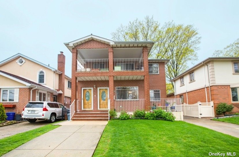 #1 photo, 53-22 Francis Lewis Boulevard, 皇后区 Oakland Gardens , NY 11364