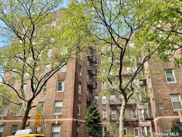 #1 photo, 48-24 43 Street, 皇后区 木边 Woodside , NY 11377