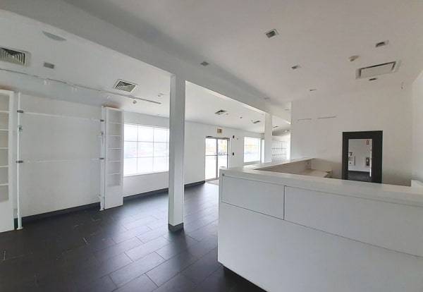 #13 photo, 760 Montauk Highway, Building 4, サフォーク郡 Water Mill , NY 11976