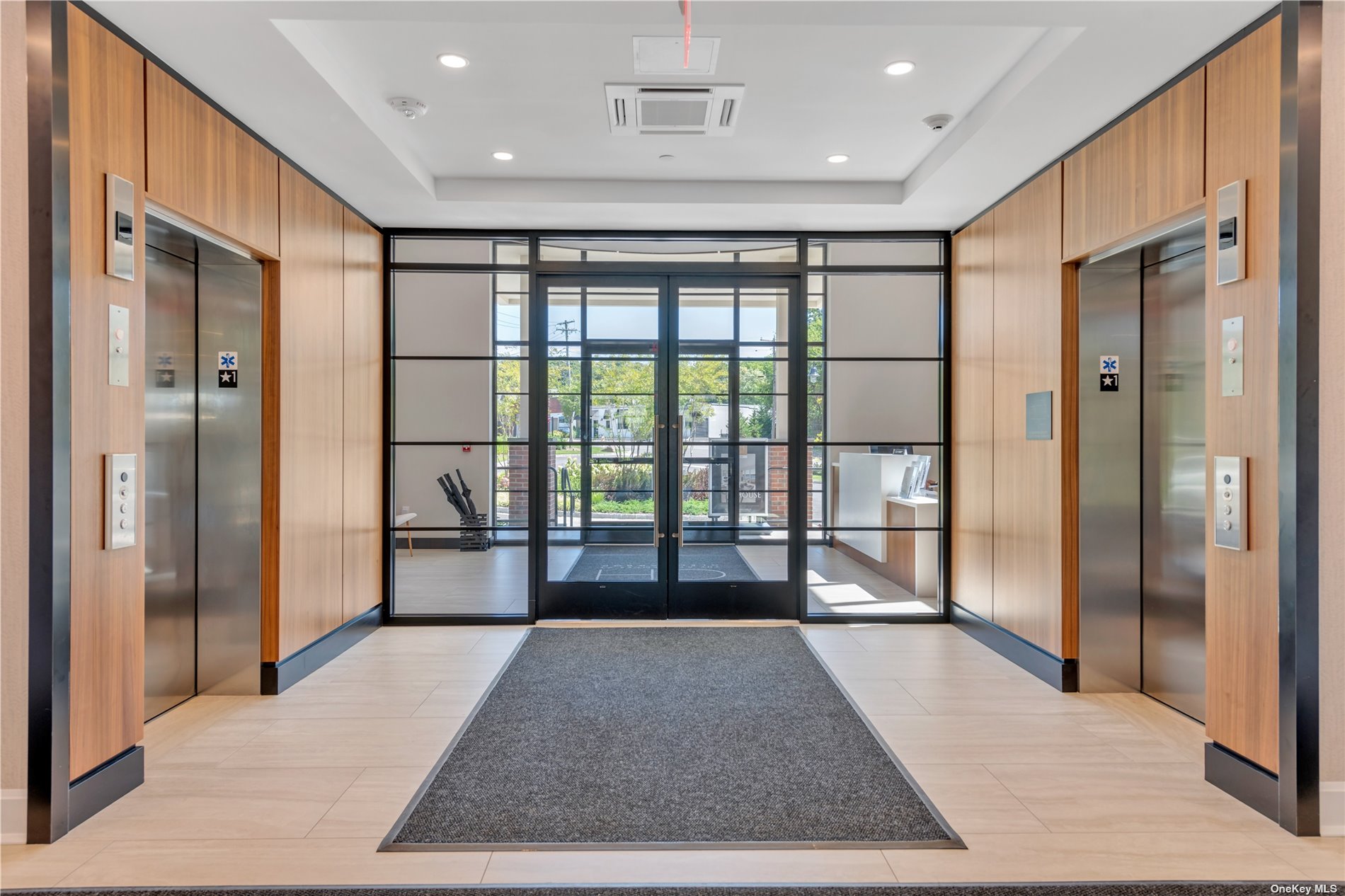 售199万9 10 Shore Road 109, 长岛 Glenwood Landing , NY 11547 MLS