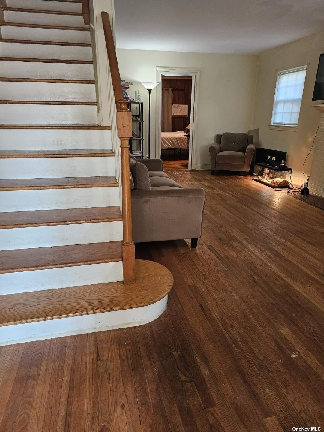 #1 photo, 44 Perry Street, 长岛 Hempstead , NY 11550