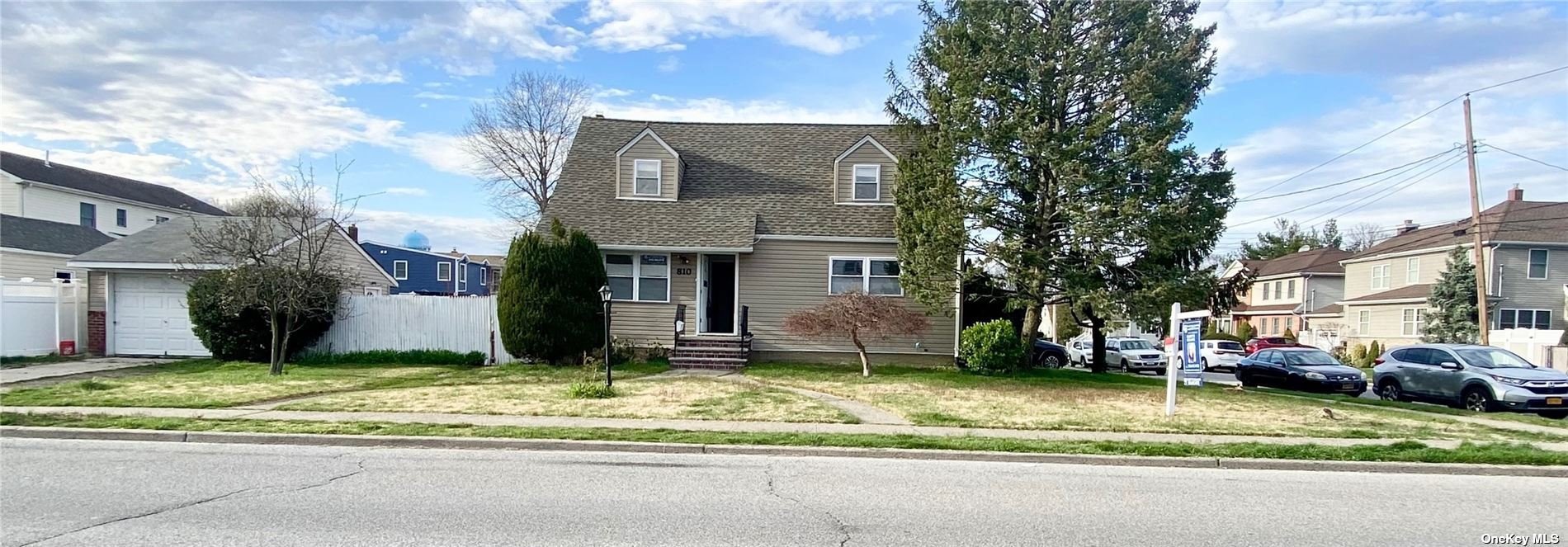 #1 photo, 810 Roosevelt Avenue, Franklin Square , NY 11010